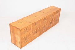 Armoire murale en pin massif de Rud Rasmusen, années 1940