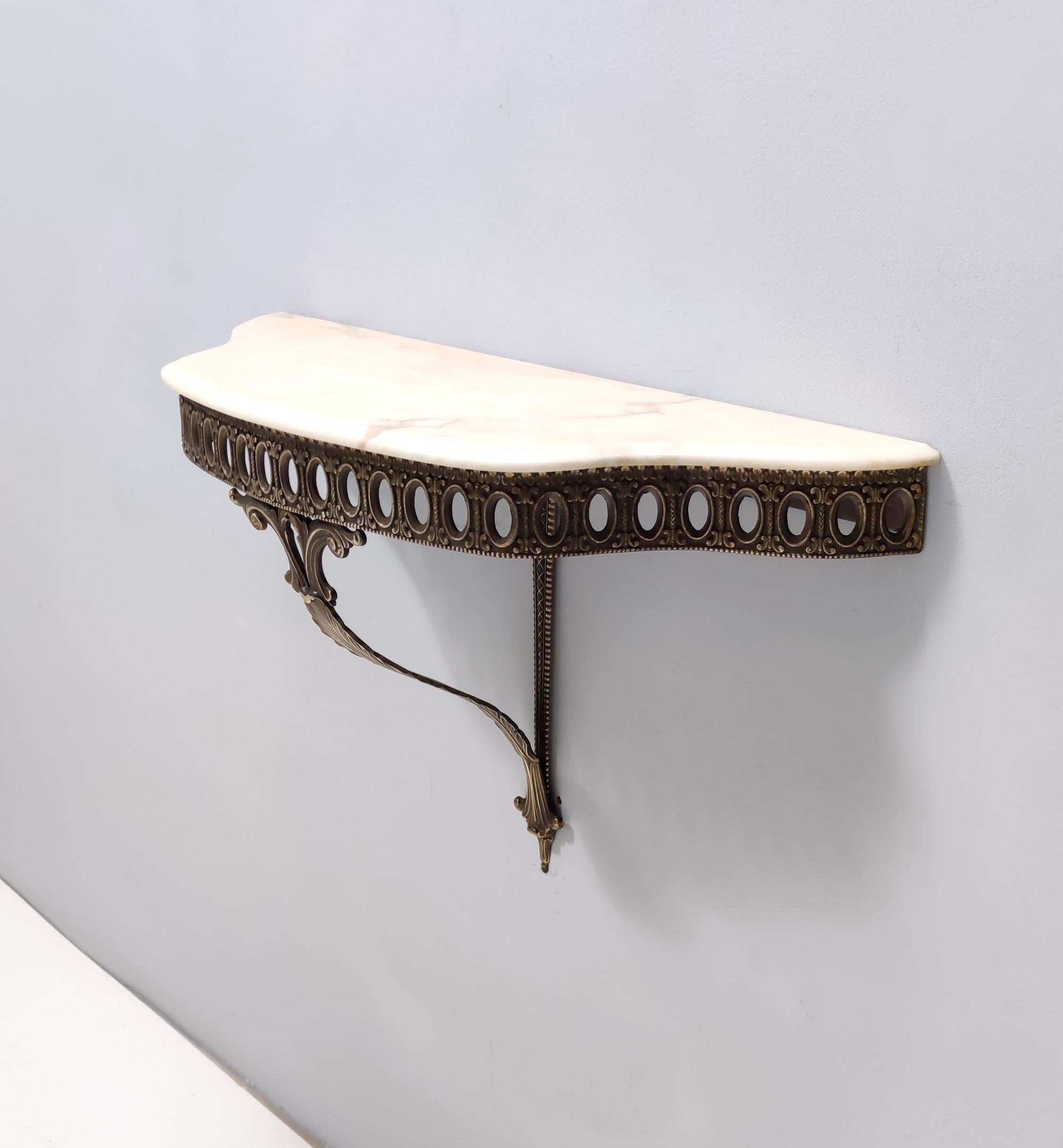 Mid-20th Century Wall-Mounted Cast Brass Console Table with Portuguese Pink Marble Top, Italy