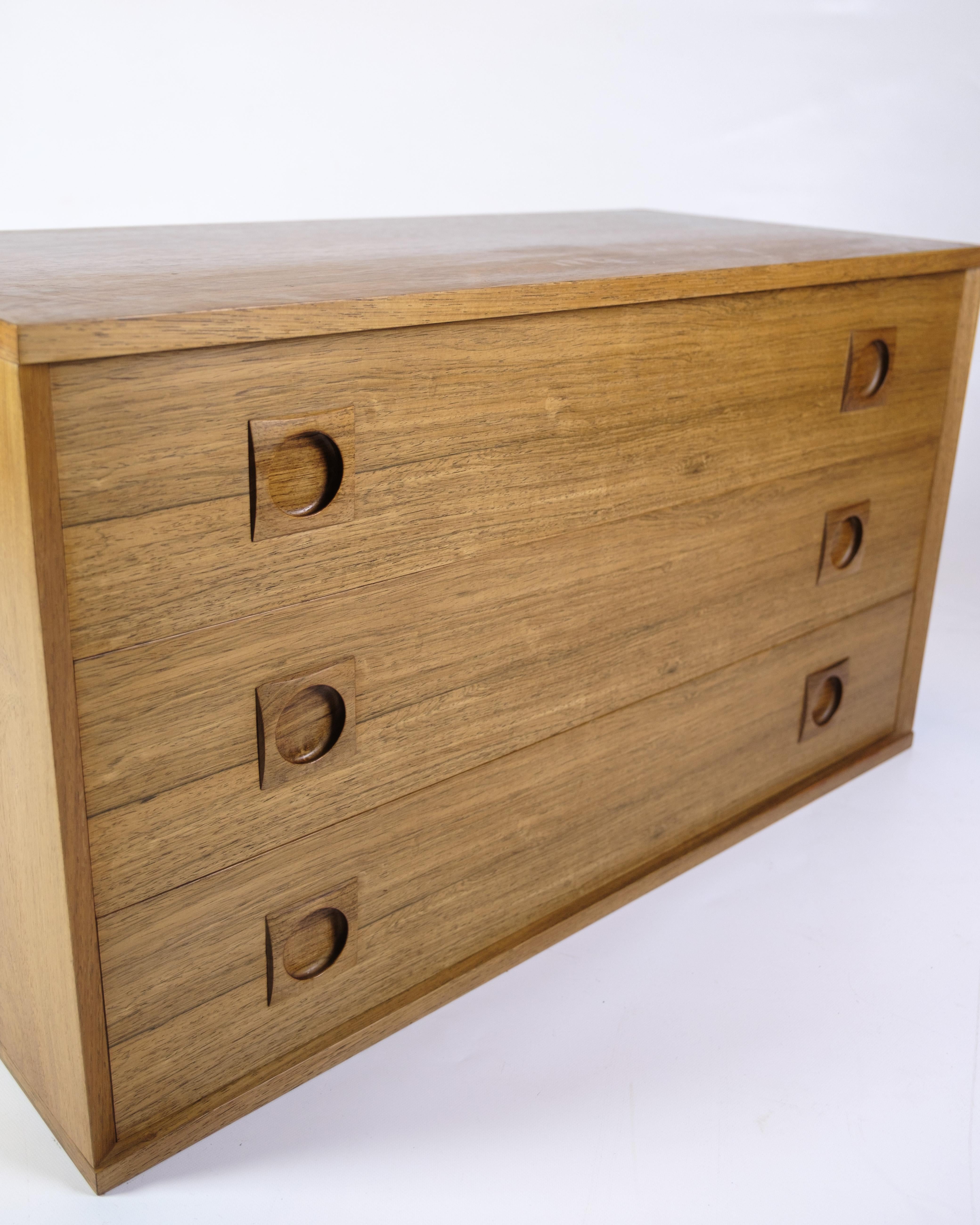 Wall-mounted Chest Of Drawers Made In Rosewood By Albert Hansen From 1960s In Good Condition For Sale In Lejre, DK