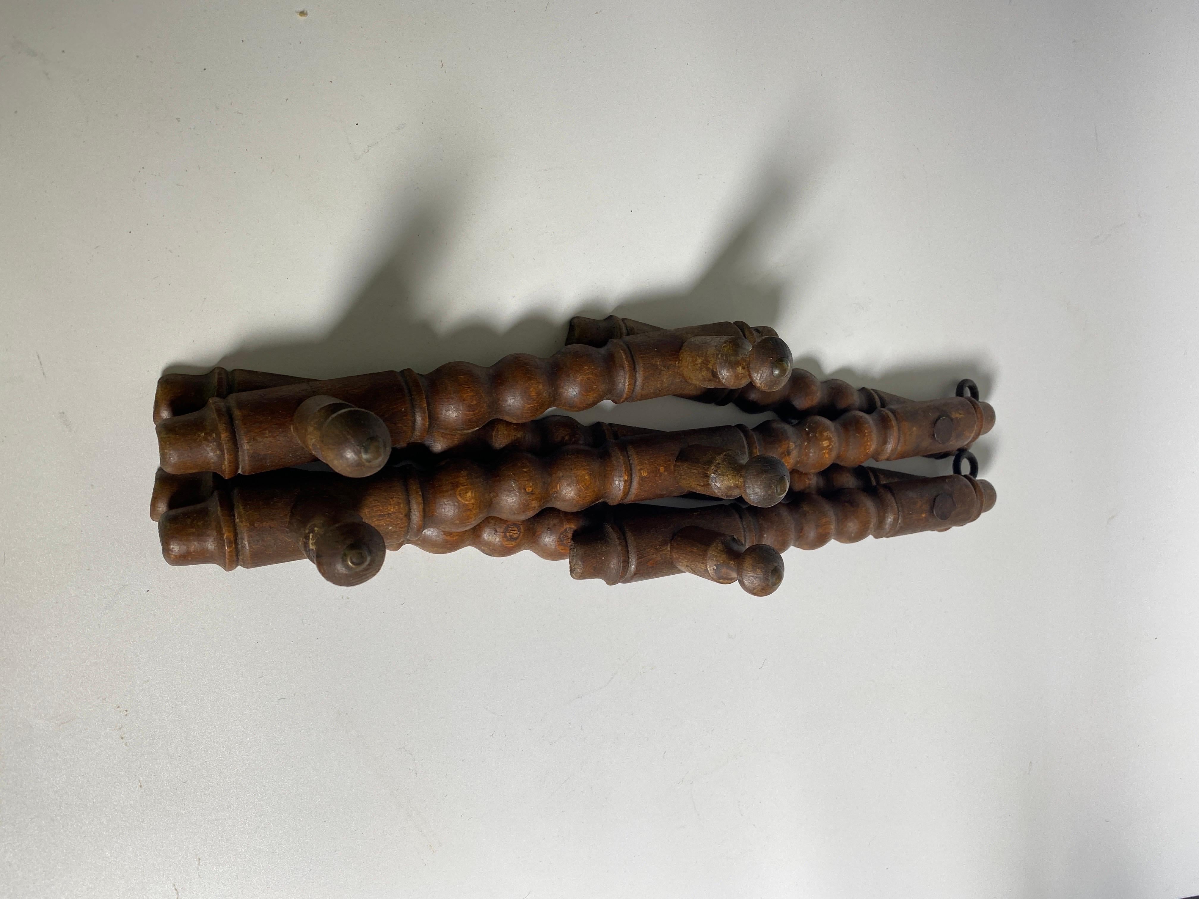 Wall Mounted Coat Rack, Brown Wood In Good Condition For Sale In Auribeau sur Siagne, FR