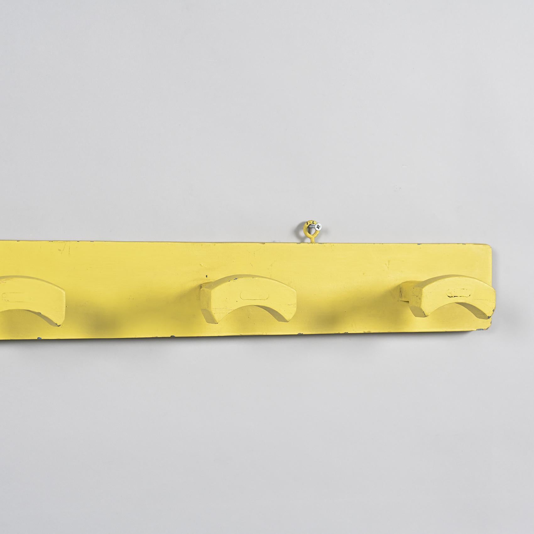 Wall-mounted coat rack from la Cité Radieuse circa 1952 For Sale 5