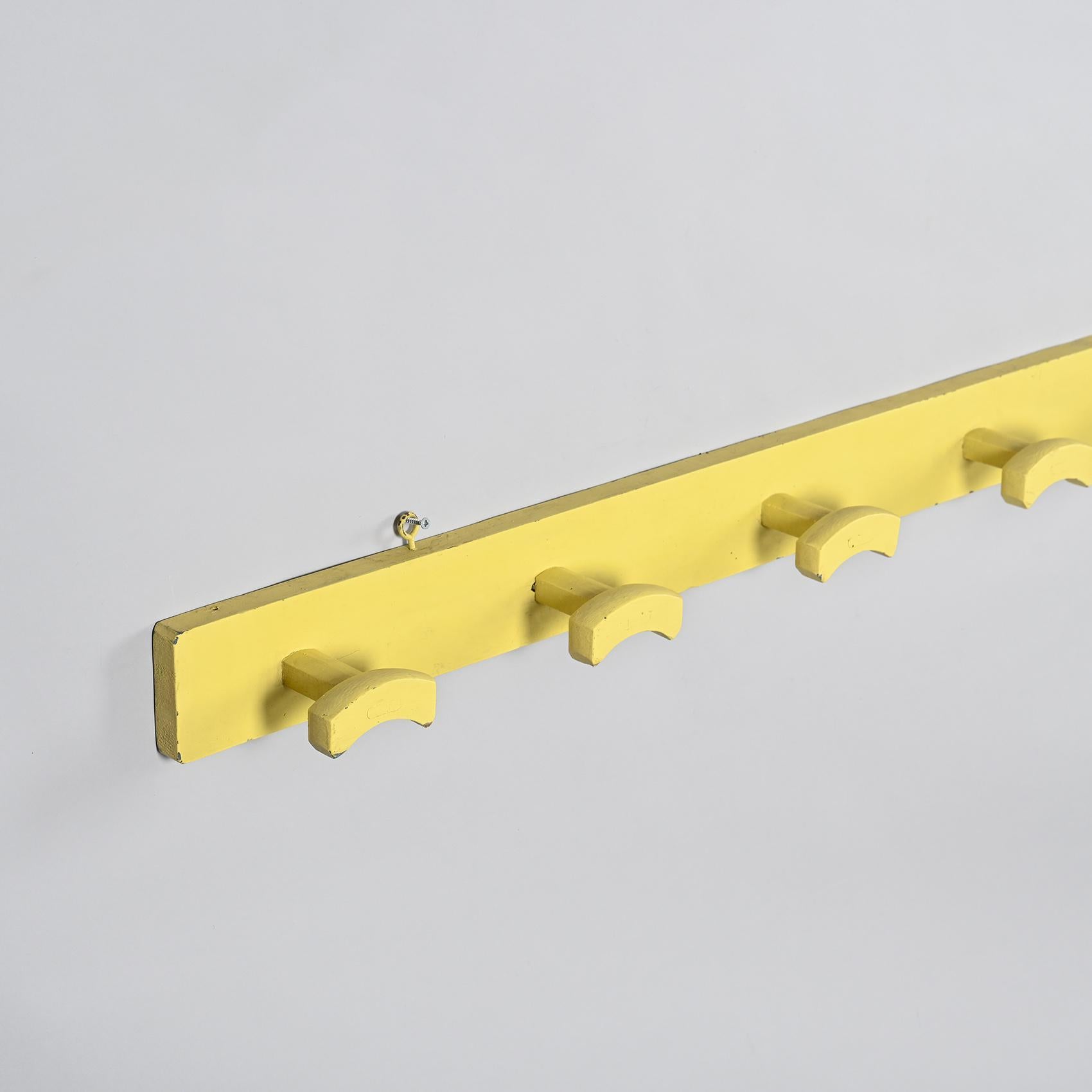 Wall-mounted coat rack from la Cité Radieuse circa 1952 For Sale 2