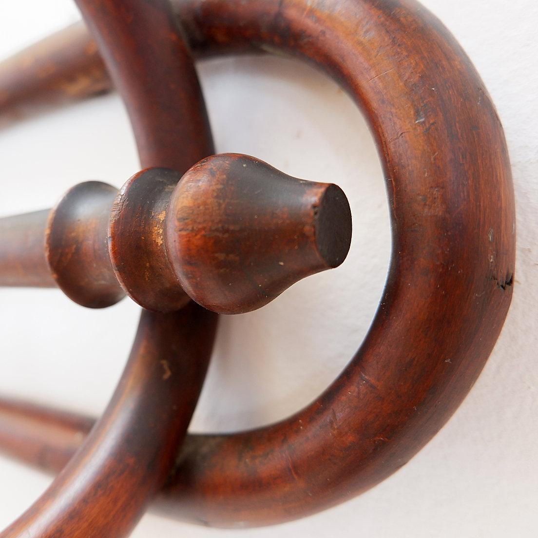 Wall-mounted coat rack, Thonet style. For Sale 1