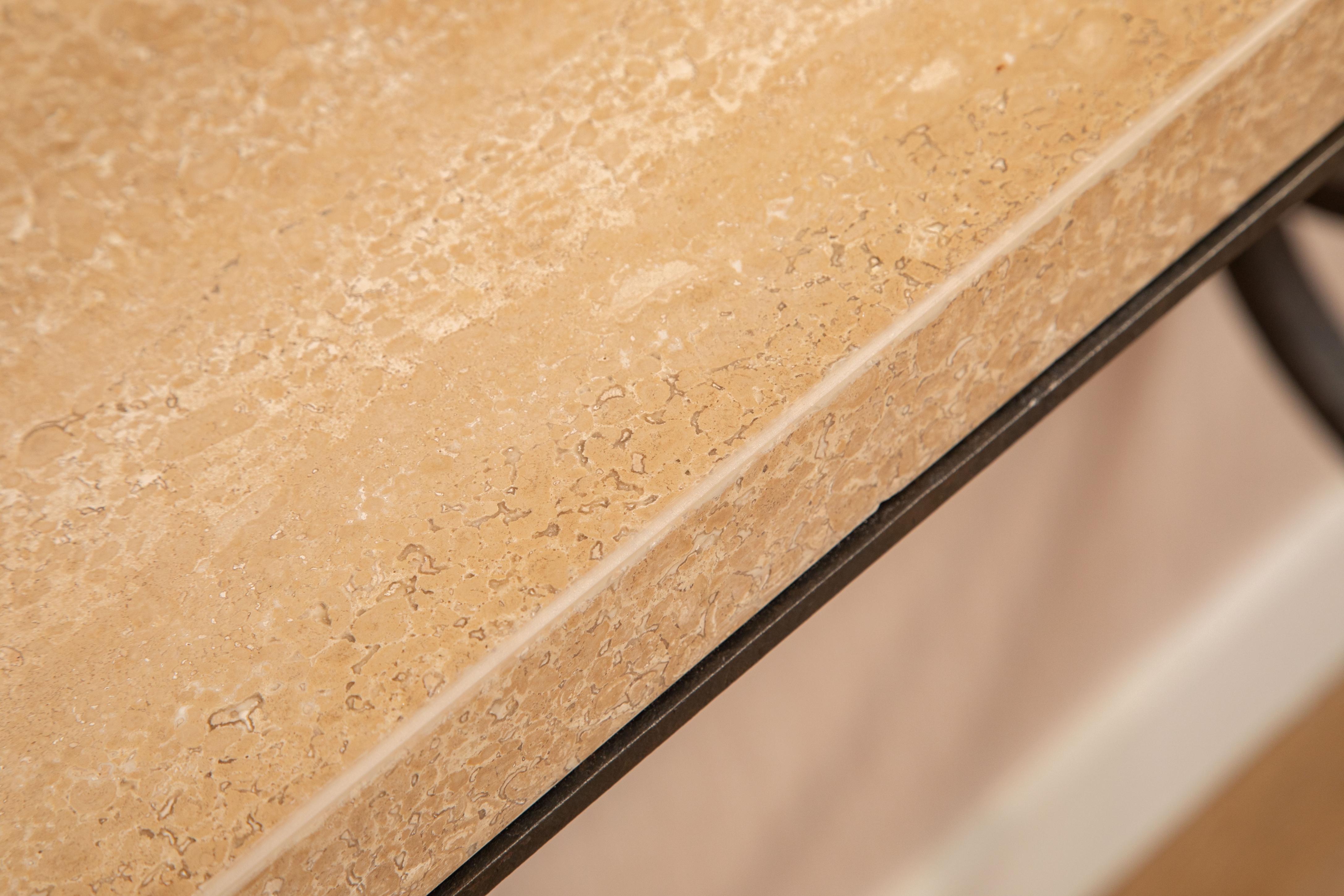 Wall-Mounted Console Hammered Metal with Travertine Top, in stock (Gehämmert) im Angebot