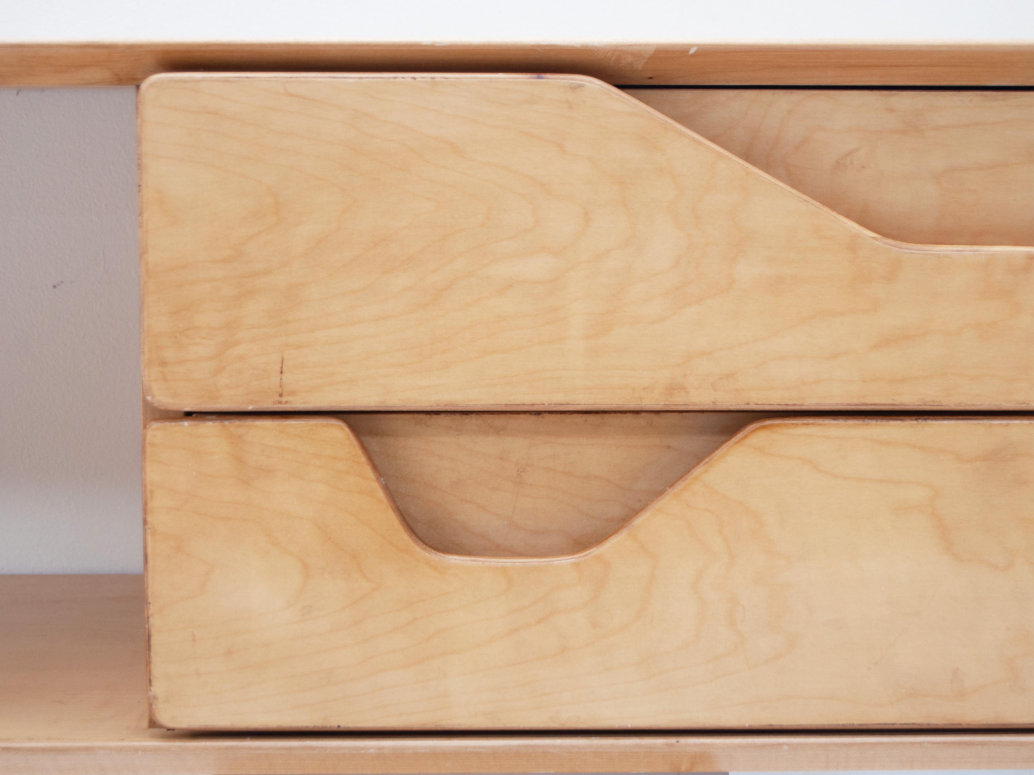Wall-mounted console of drawers by Gio Ponti, 1950s For Sale 1