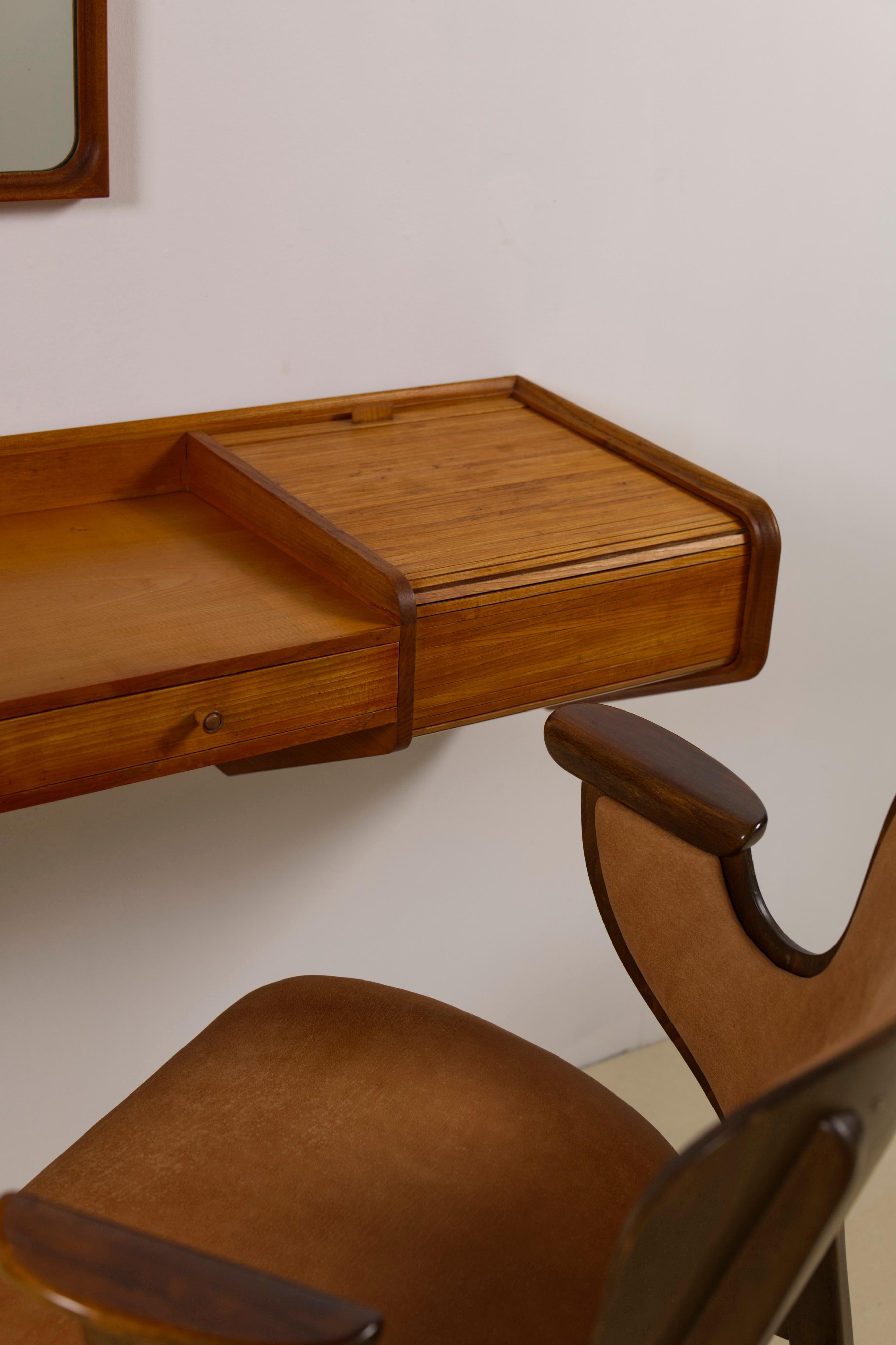 Metà XX secolo Set di scrivania / toletta e specchio a muro di Egon Bro Petersen, 1941 in vendita