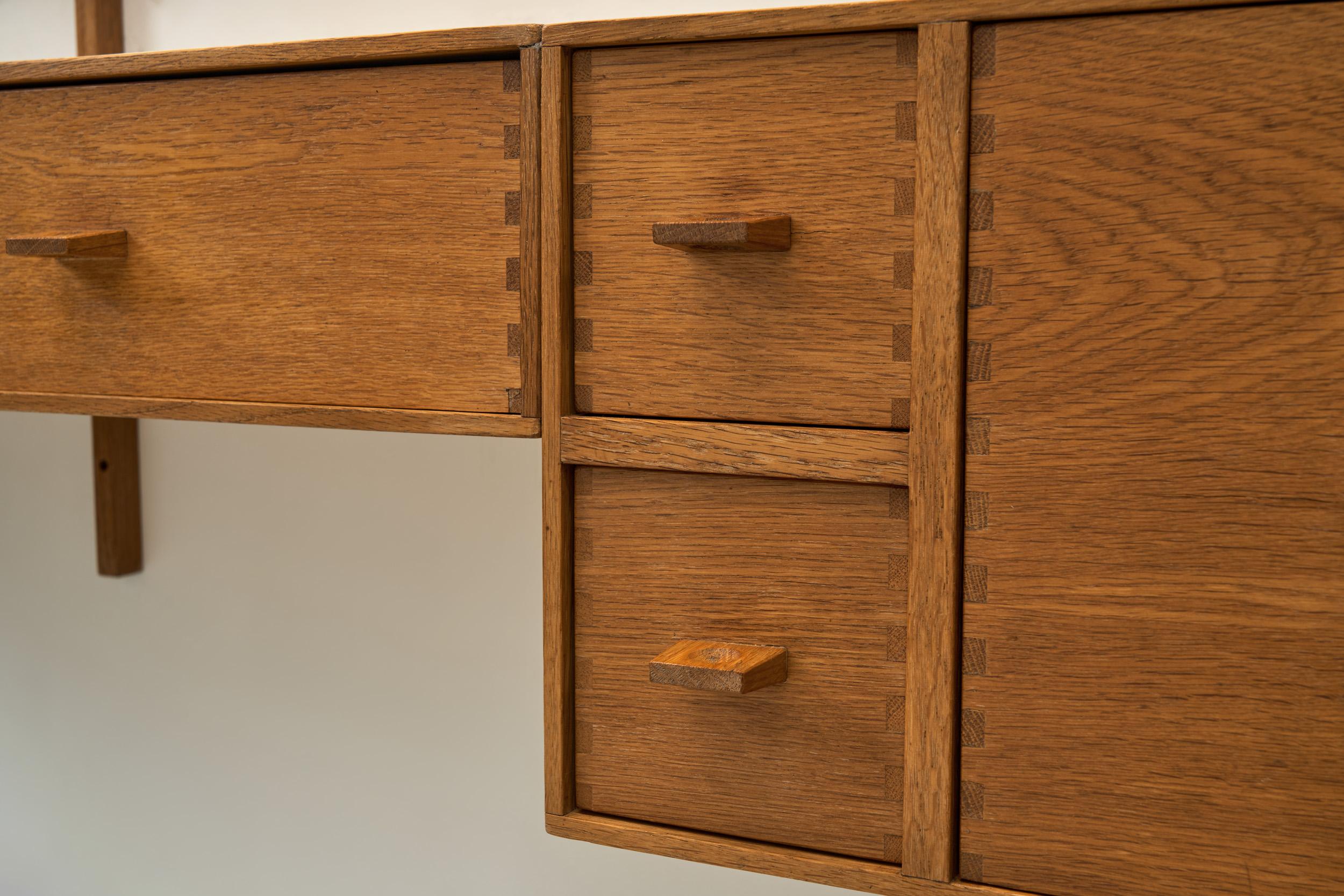 Wall-Mounted Dressing Table by Uno and Östen Kristiansson, Sweden 1960s For Sale 5