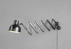 Lampe à ciseaux industriele murale par Siemens