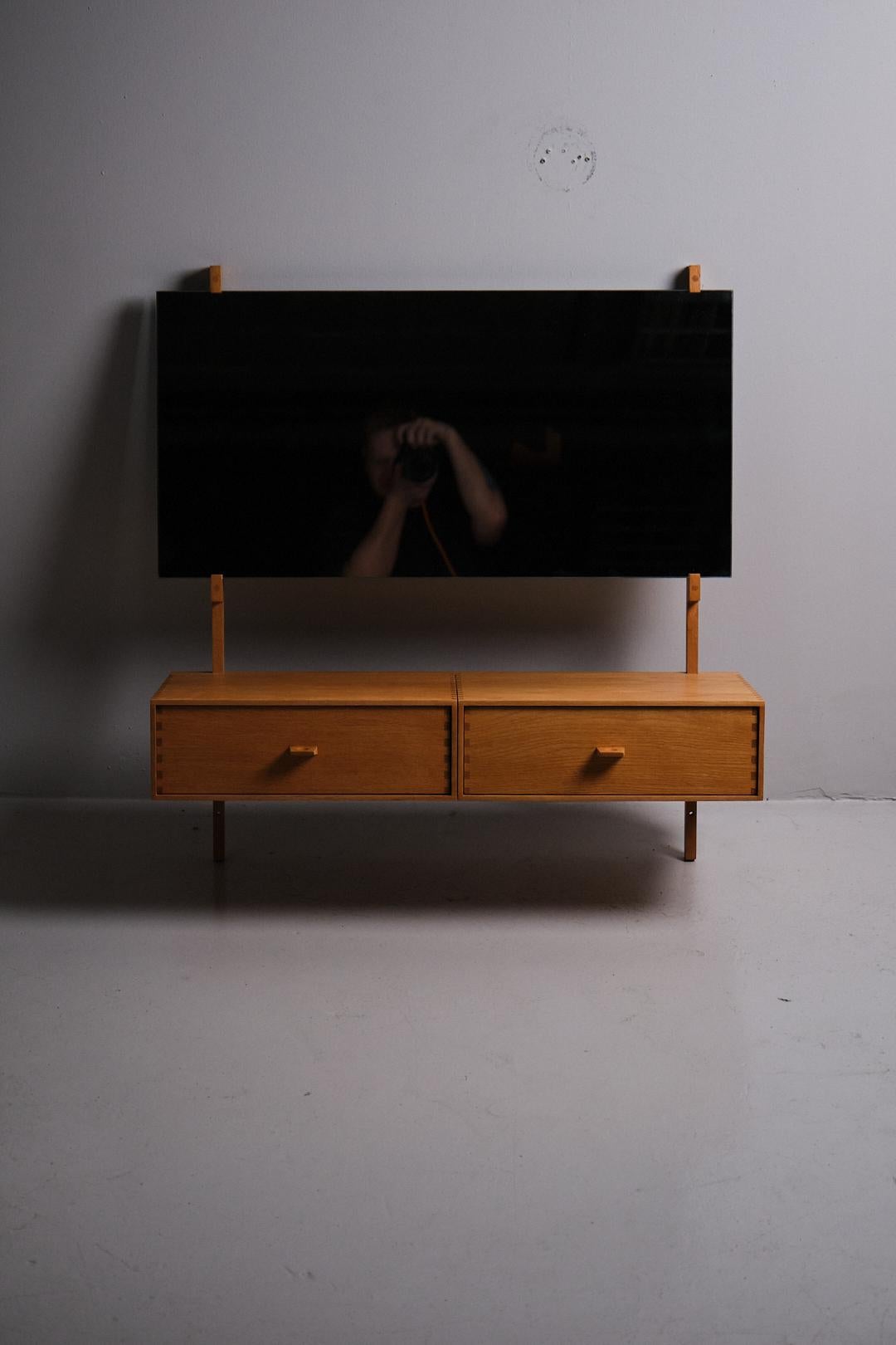 Coiffeuse murale en chêne, Uno & Östen Kristiansson, Luxus, Suède, années 1960 en vente 2