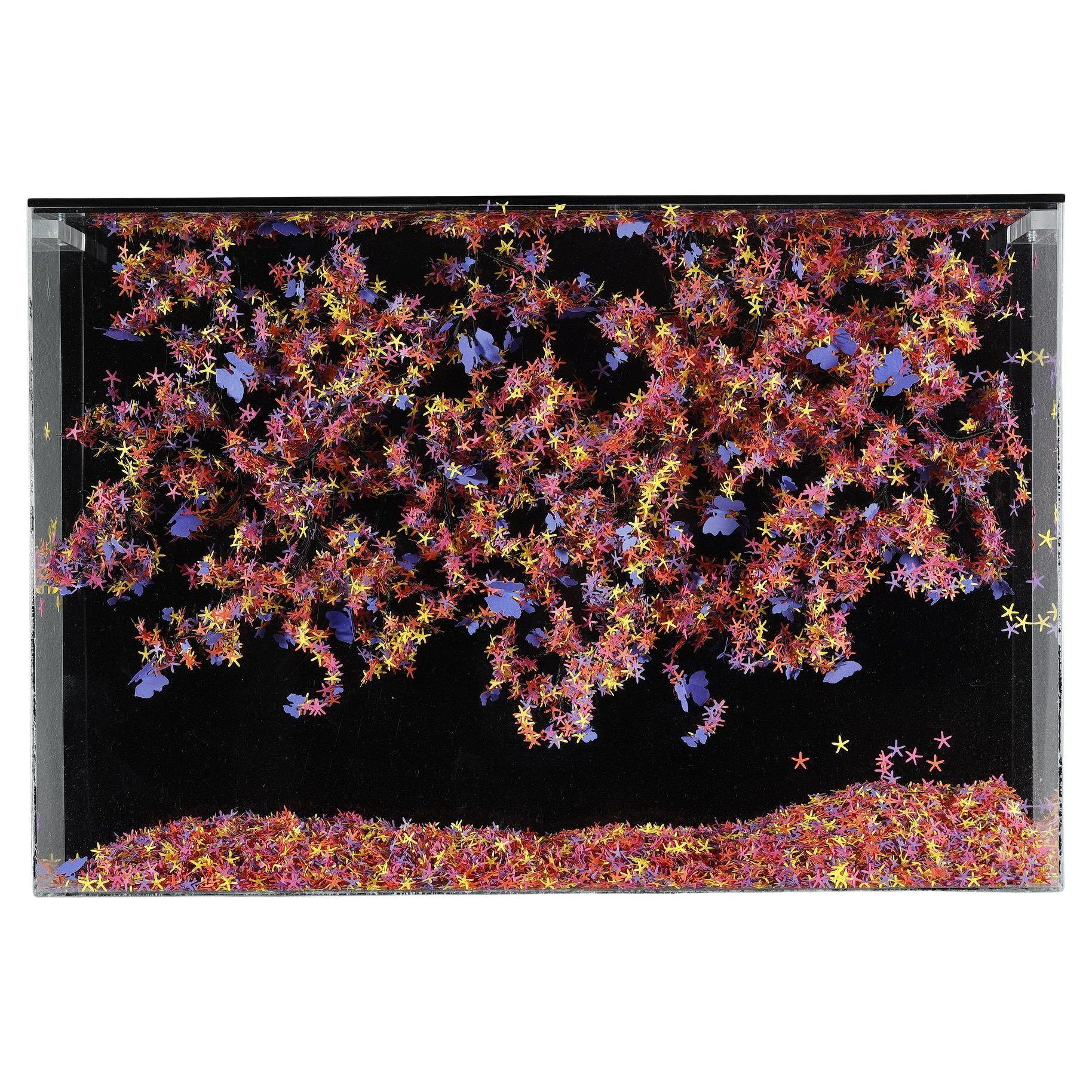 Escultura mural de papel y metal de Nayla Tabet, El efecto mariposa