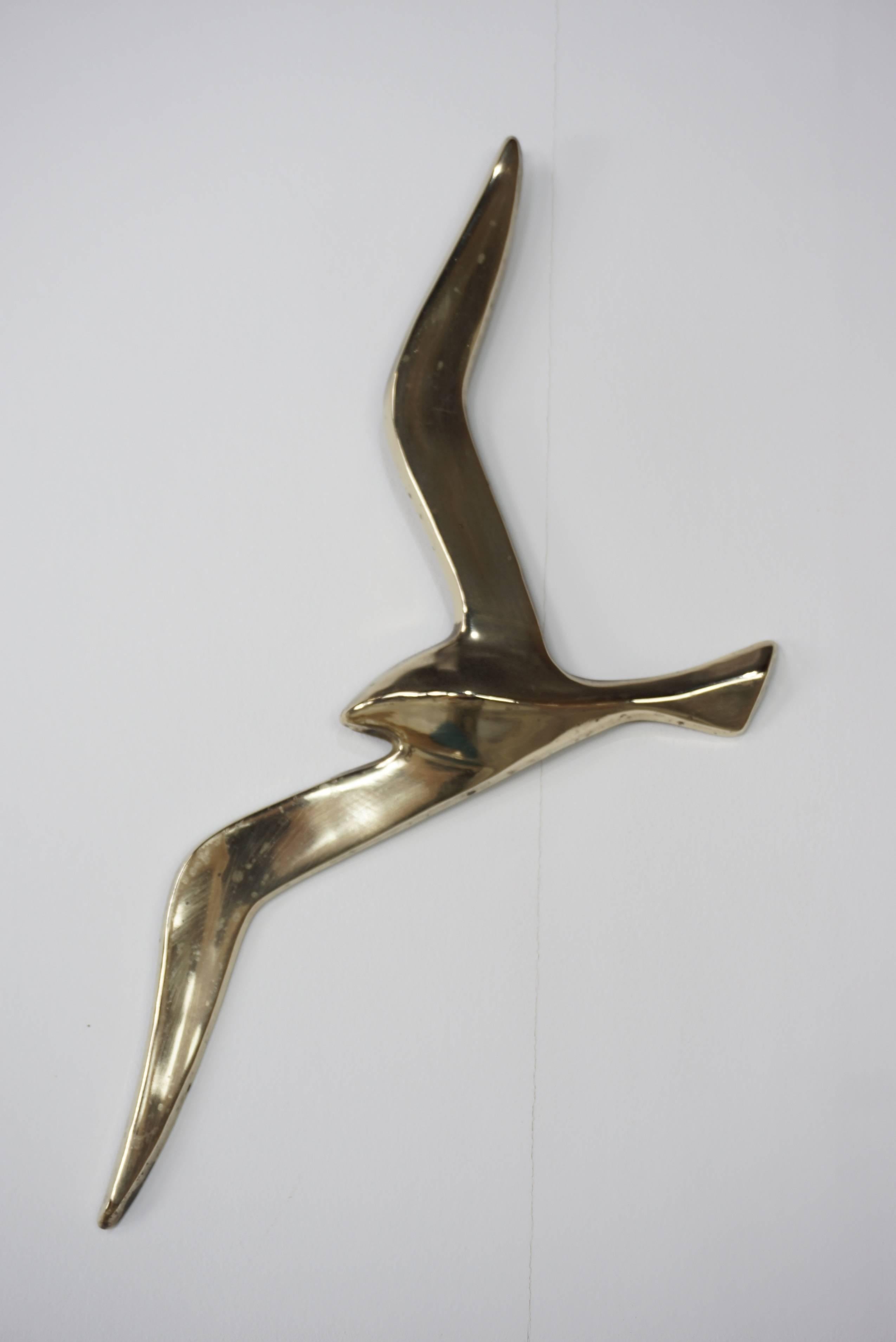 Wall Mounted Set of Three Brass Birds from the 1950s In Excellent Condition In Tourcoing, FR