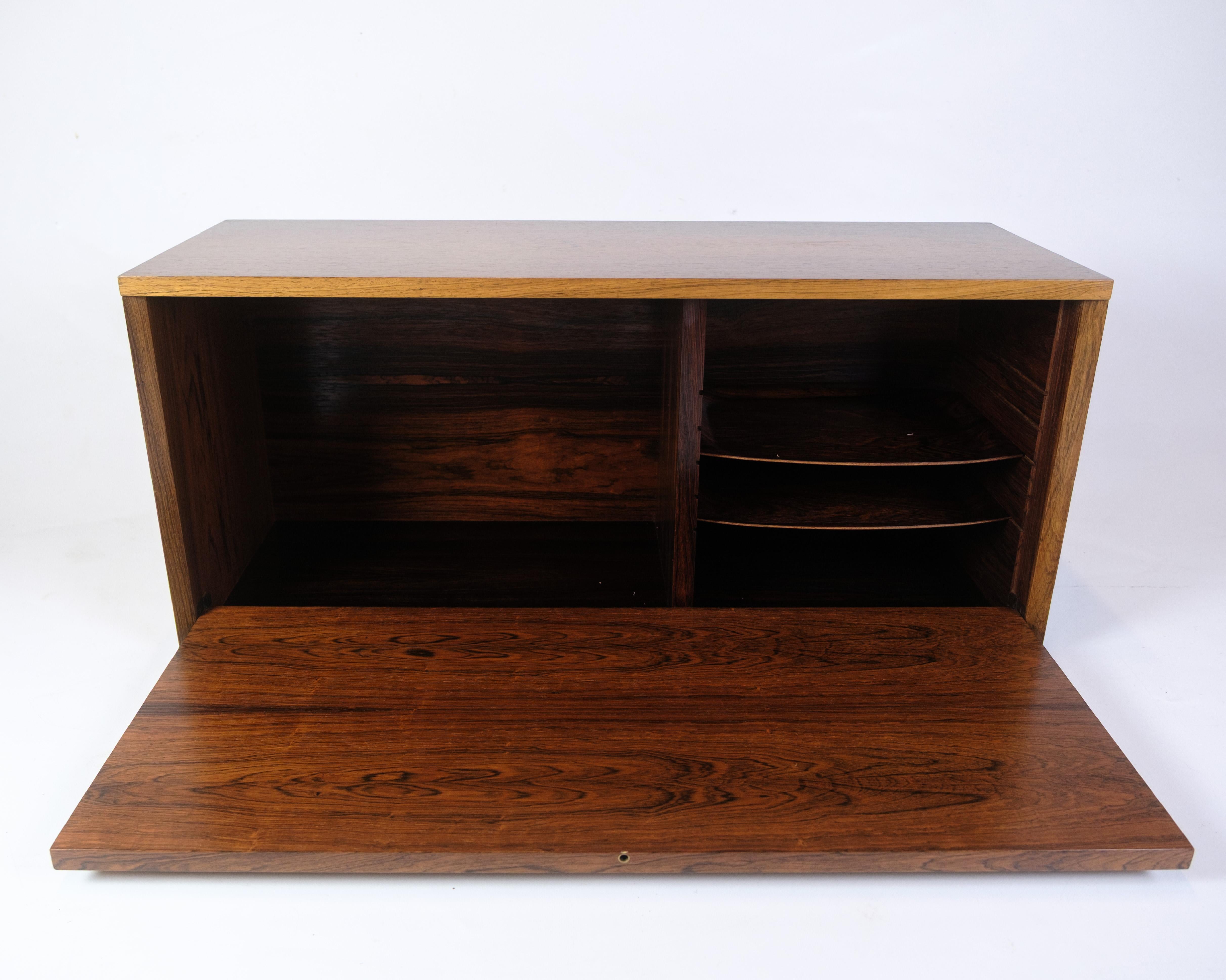 Wall-mounted Shelf/Cabinet Made In Rosewood By Albert Hansen From 1960s In Good Condition For Sale In Lejre, DK