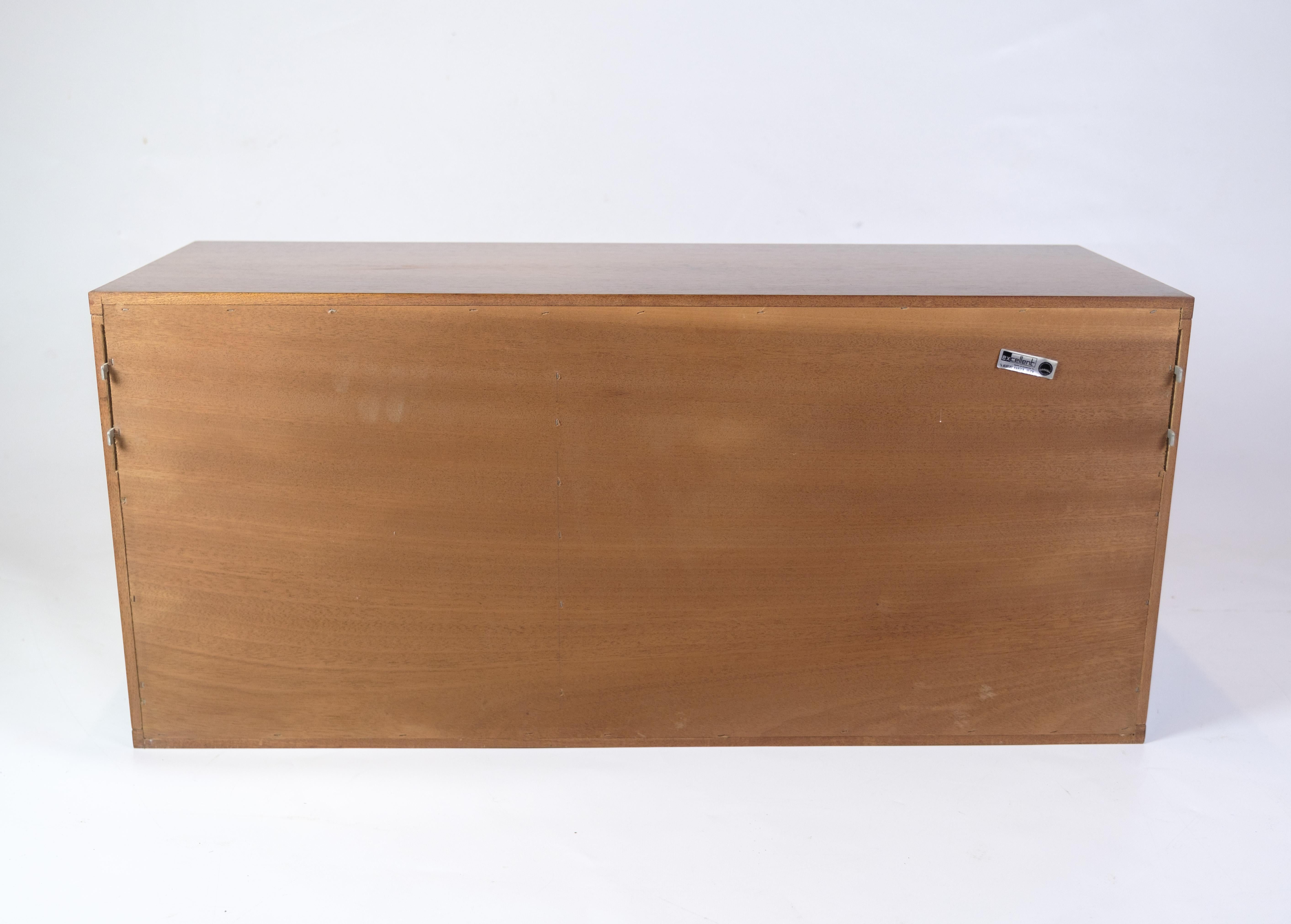 Wall-mounted Shelf/Cabinet Made In Rosewood By Albert Hansen From 1960s For Sale 3