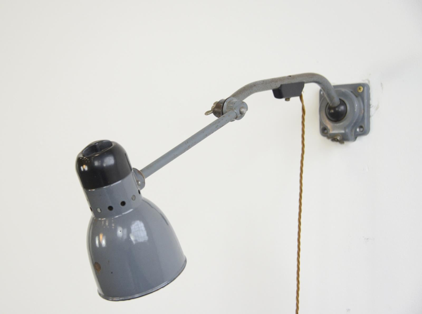 Wall-Mounted Task Lamp by Kandem, circa 1930s In Good Condition In Gloucester, GB