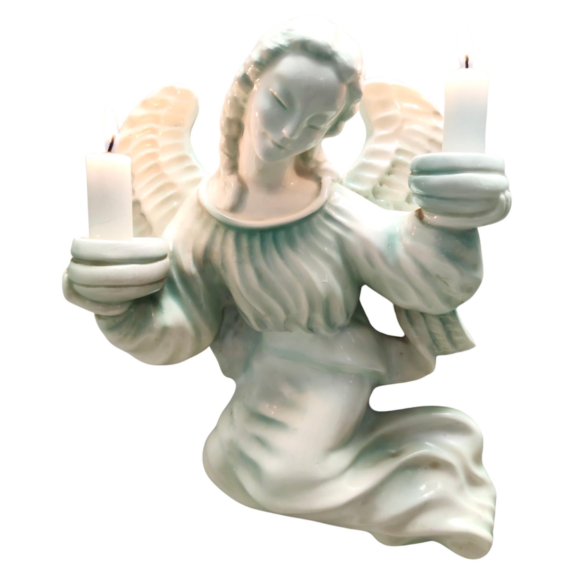 Portacandele a muro in ceramica smaltata bianca Cherub di Goldscheider, Austria in vendita