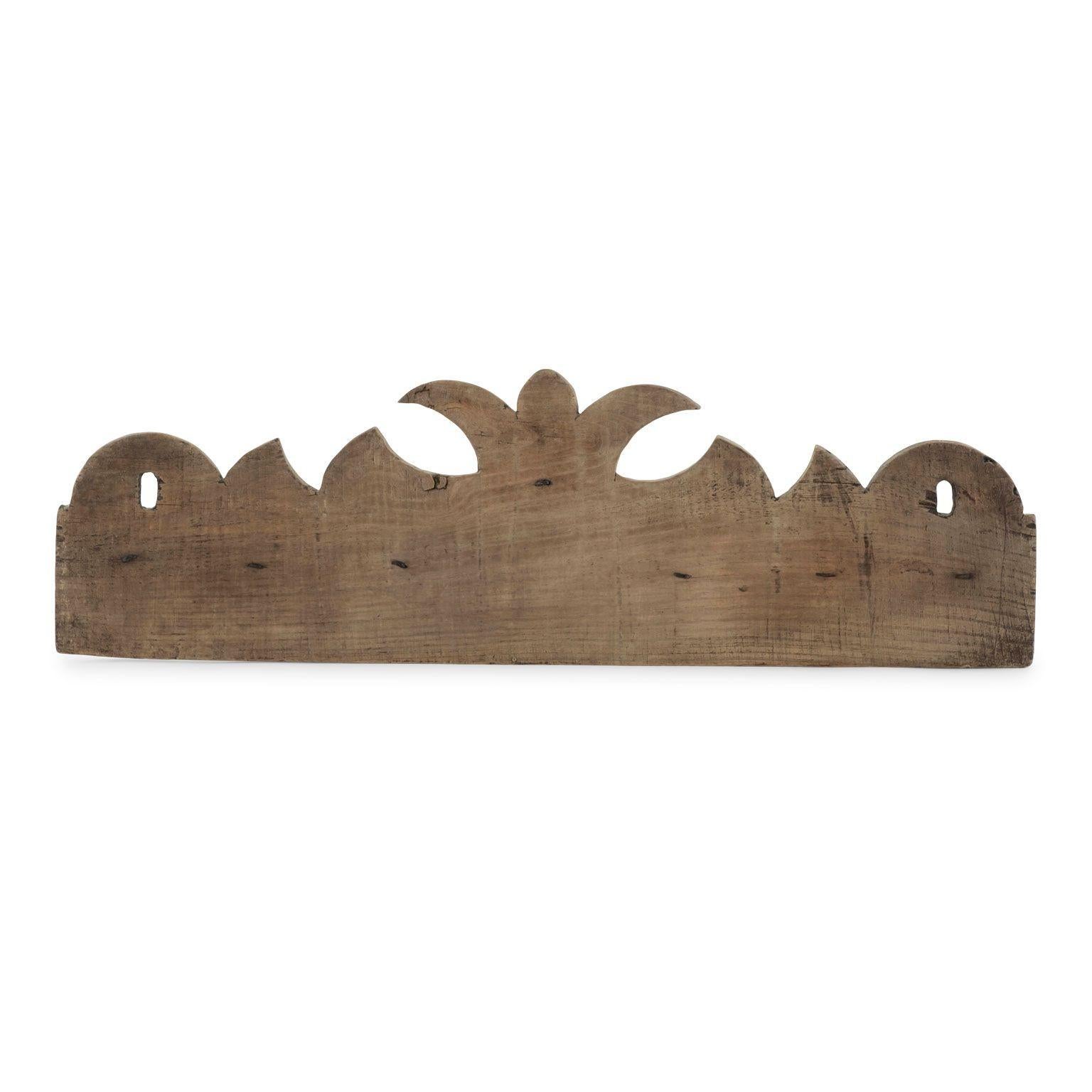 Wall-Mounted Wood and Iron Game Hook For Sale 3