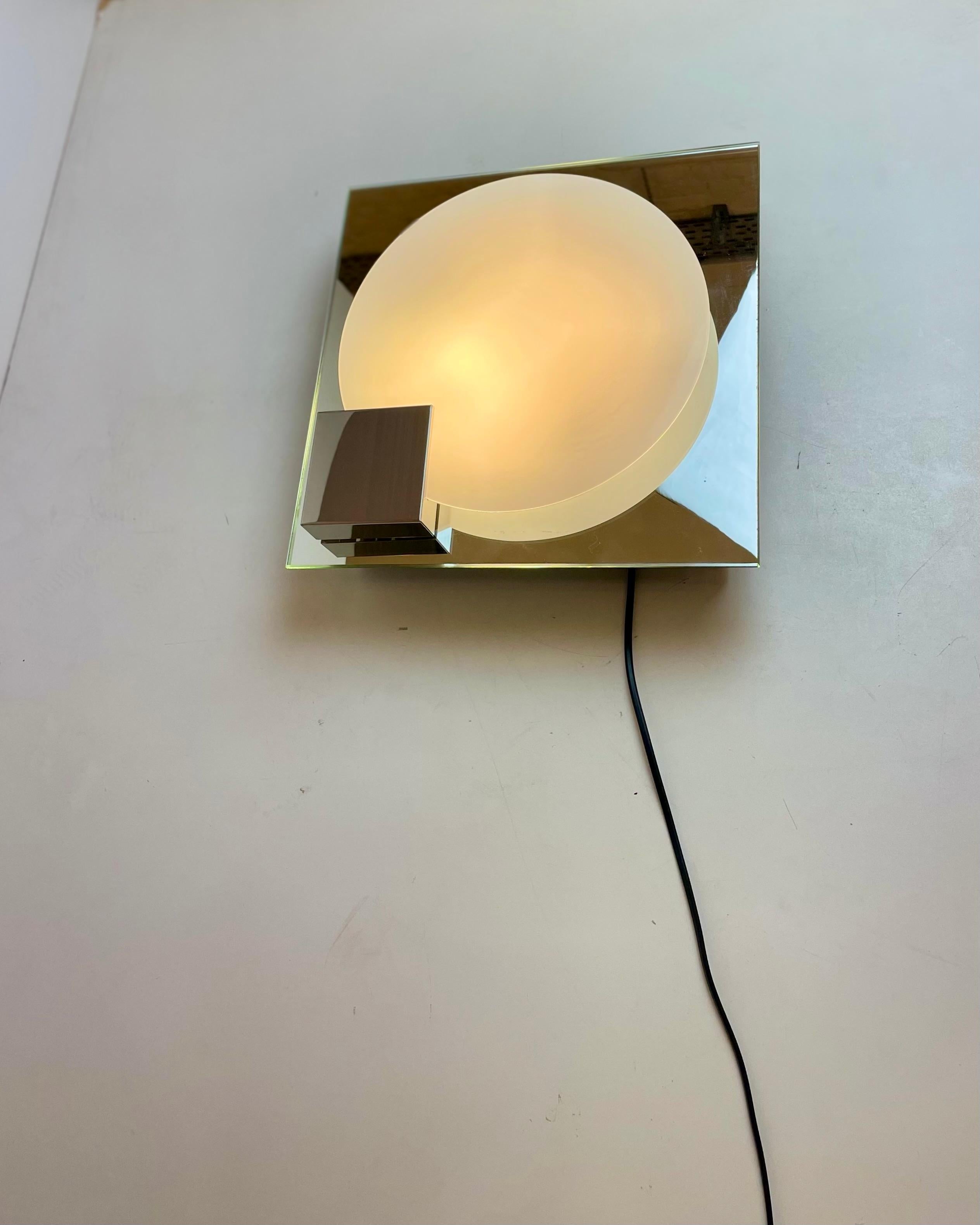 Lampada da bagno a parete o a soffitto di Bath, anni '70 In condizioni ottime in vendita a Brussel, BE