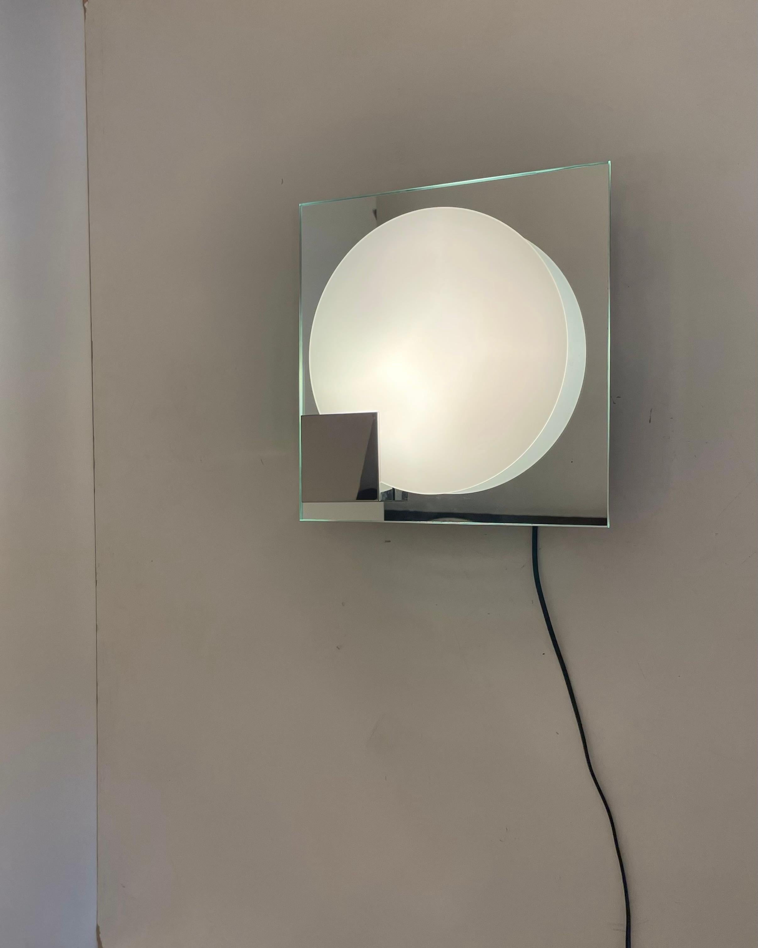 Fine XX secolo Lampada da bagno a parete o a soffitto di Bath, anni '70 in vendita