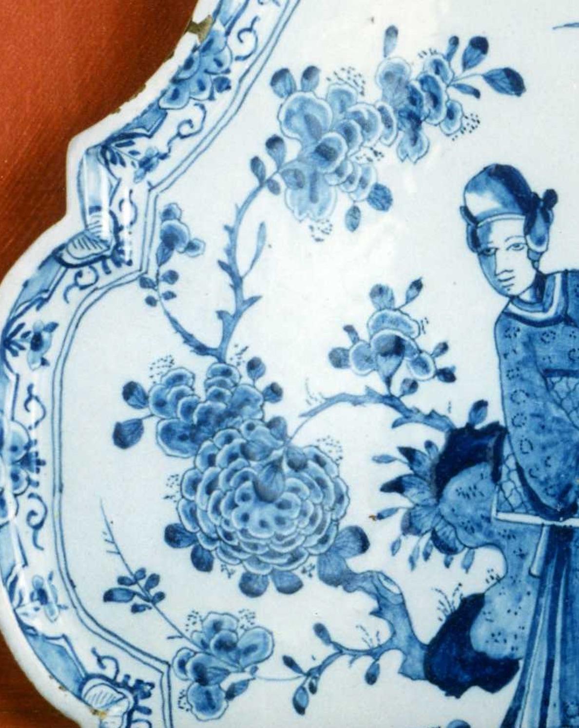 Wandplakette Niederländisch, 18. Jahrhundert, Delfter Porzellan, Blau und Weiß, Chinoiserie, Keramik (Tonware) im Angebot
