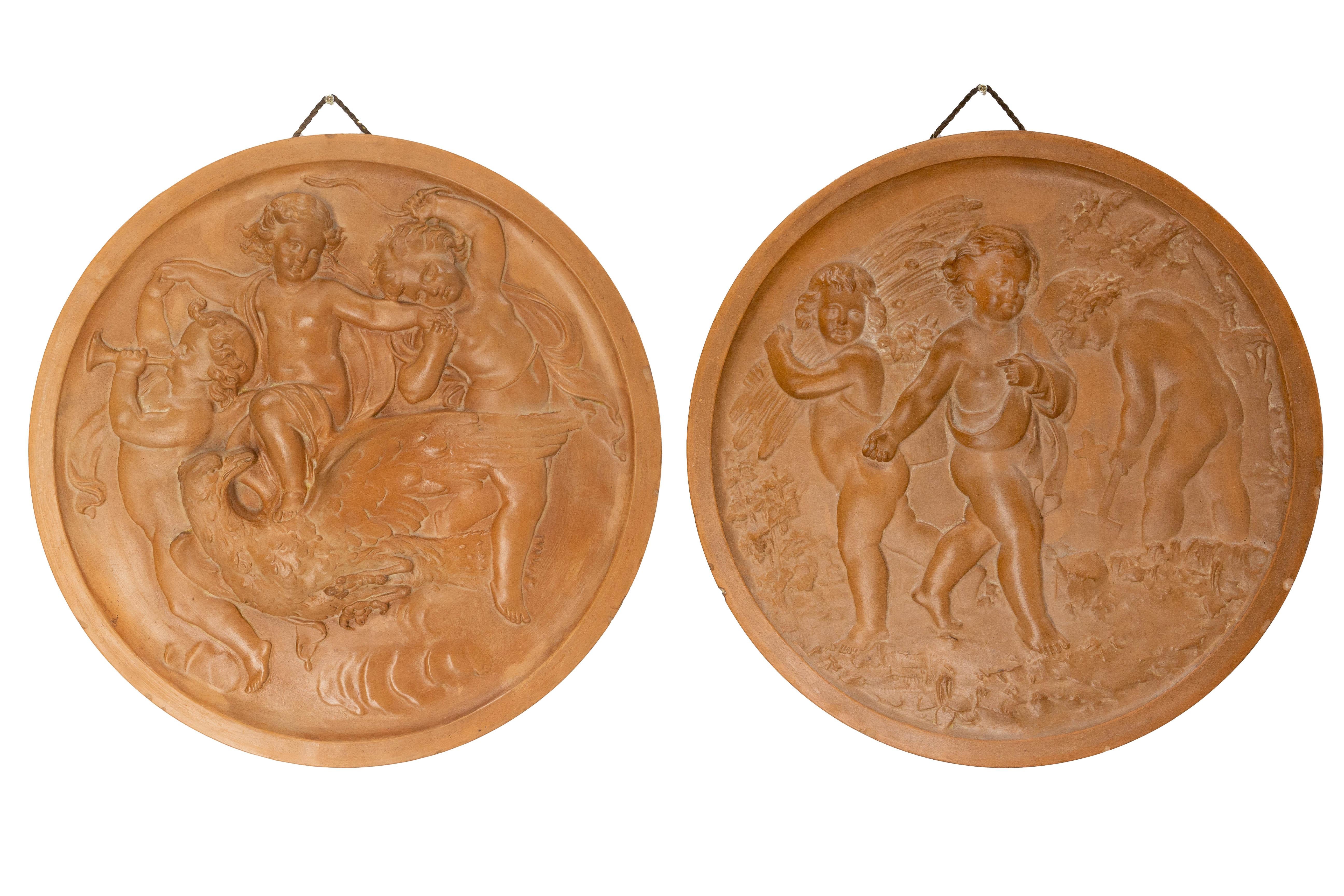 Wall Plaque Sculpture Medallion Three Putti and Eagle, circa 1920 For Sale 2