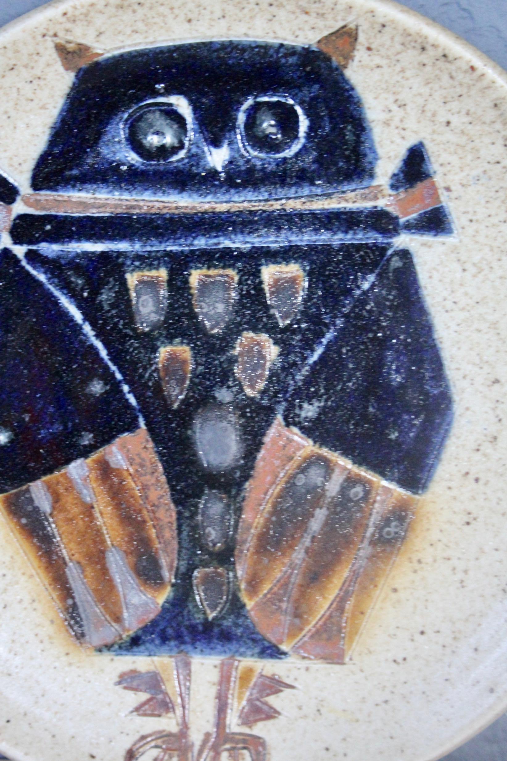 Wandteller aus Keramik von Les Argonautes Vallauris (Französisch) im Angebot