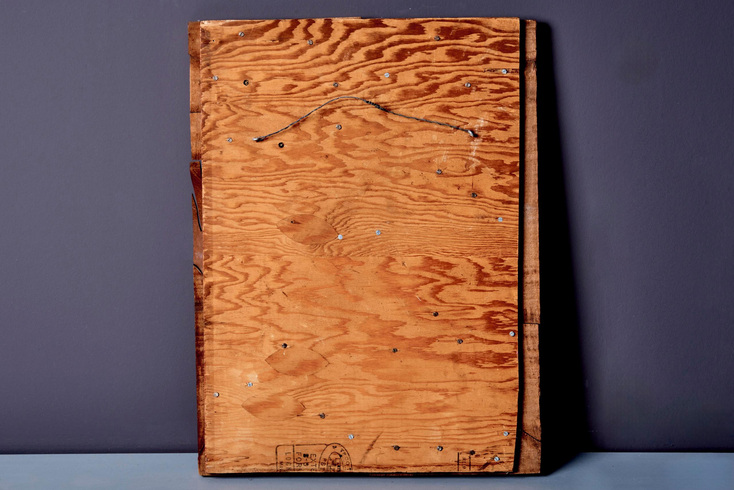 Wandrelief aus geschnitztem Wood (Holz) im Angebot