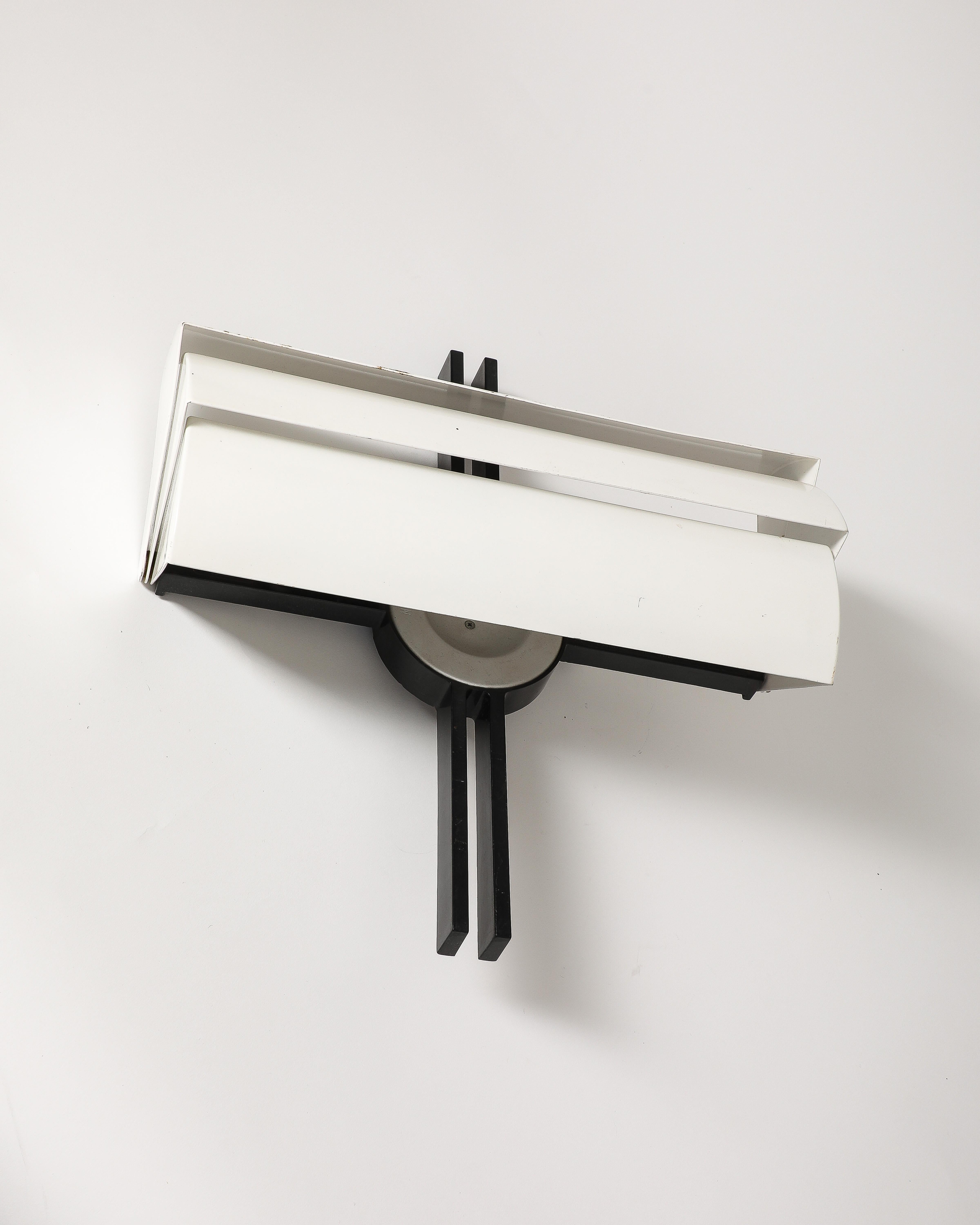 Wall Sconce by Ernesto Gismondi for Artemide, Italy, c. 1980 For Sale 8