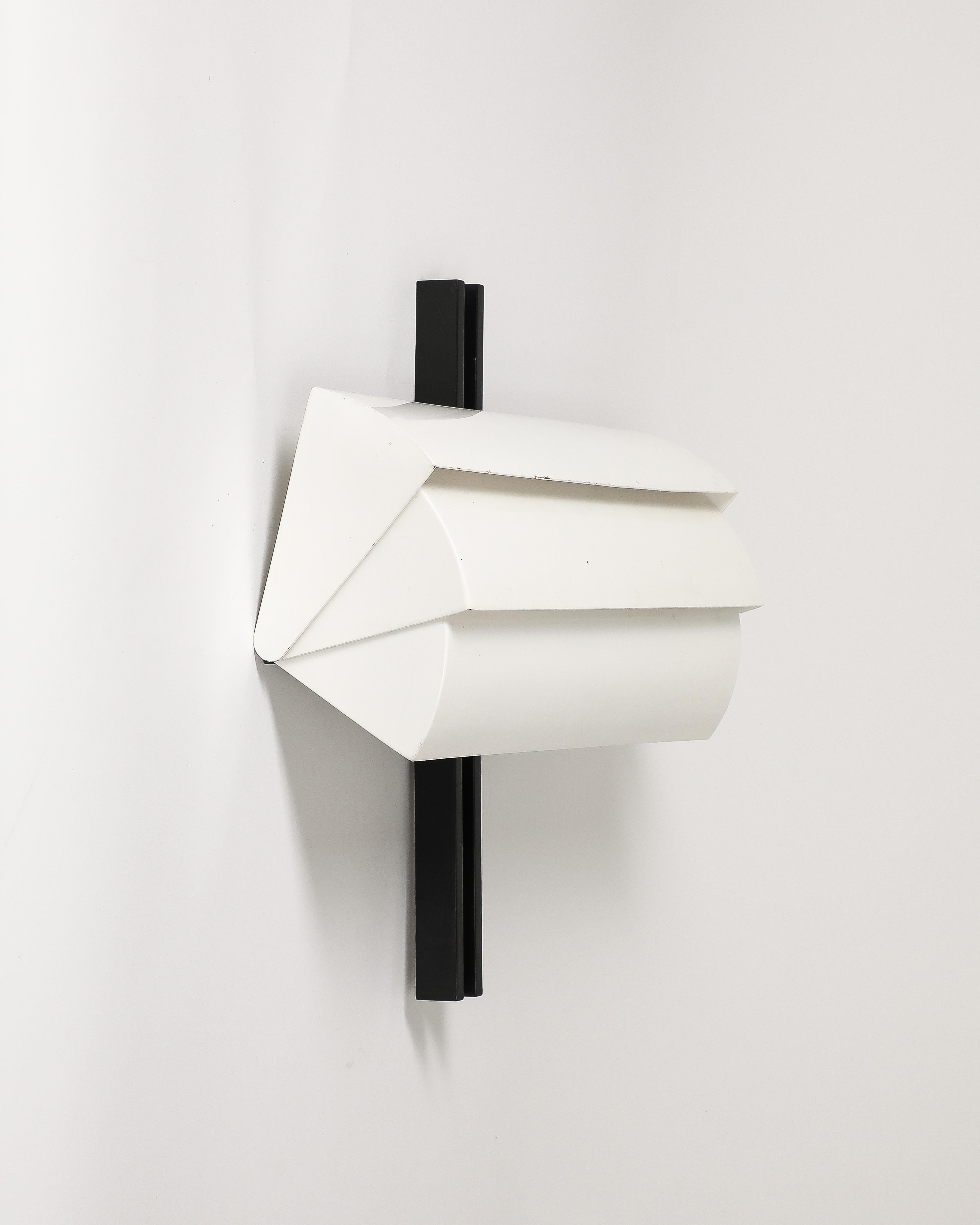 Wall Sconce by Ernesto Gismondi for Artemide, Italy, c. 1980 For Sale 3