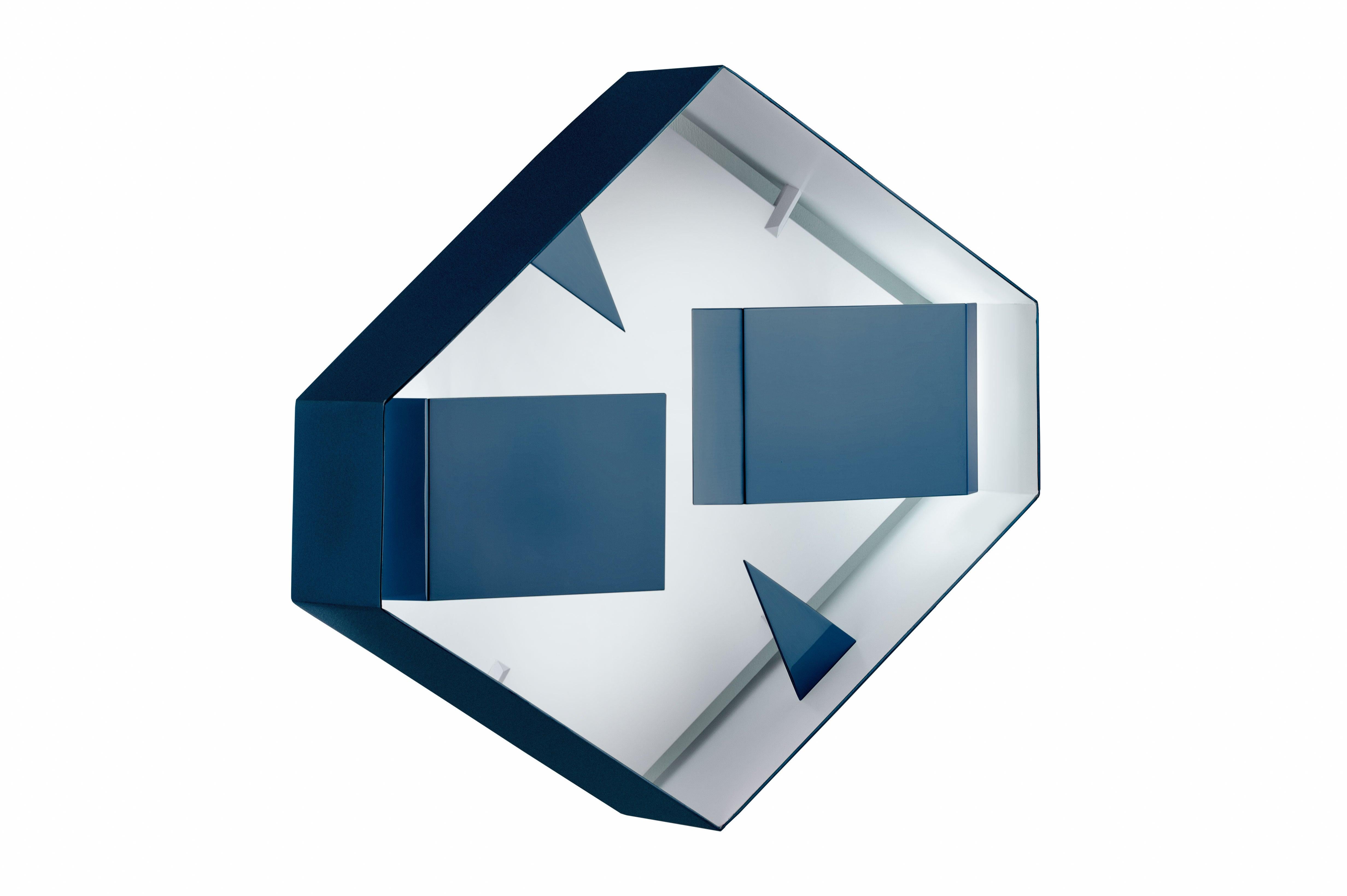 Wall sconce hexagonal 'Screen of Light' design Gio Ponti Italy Limited Edition, varnished blue inside white Wall sculpture light, blue painted, a lamp of timeless, iconic design. Handcrafted product, realized by Pollice Illuminazione Milan from the