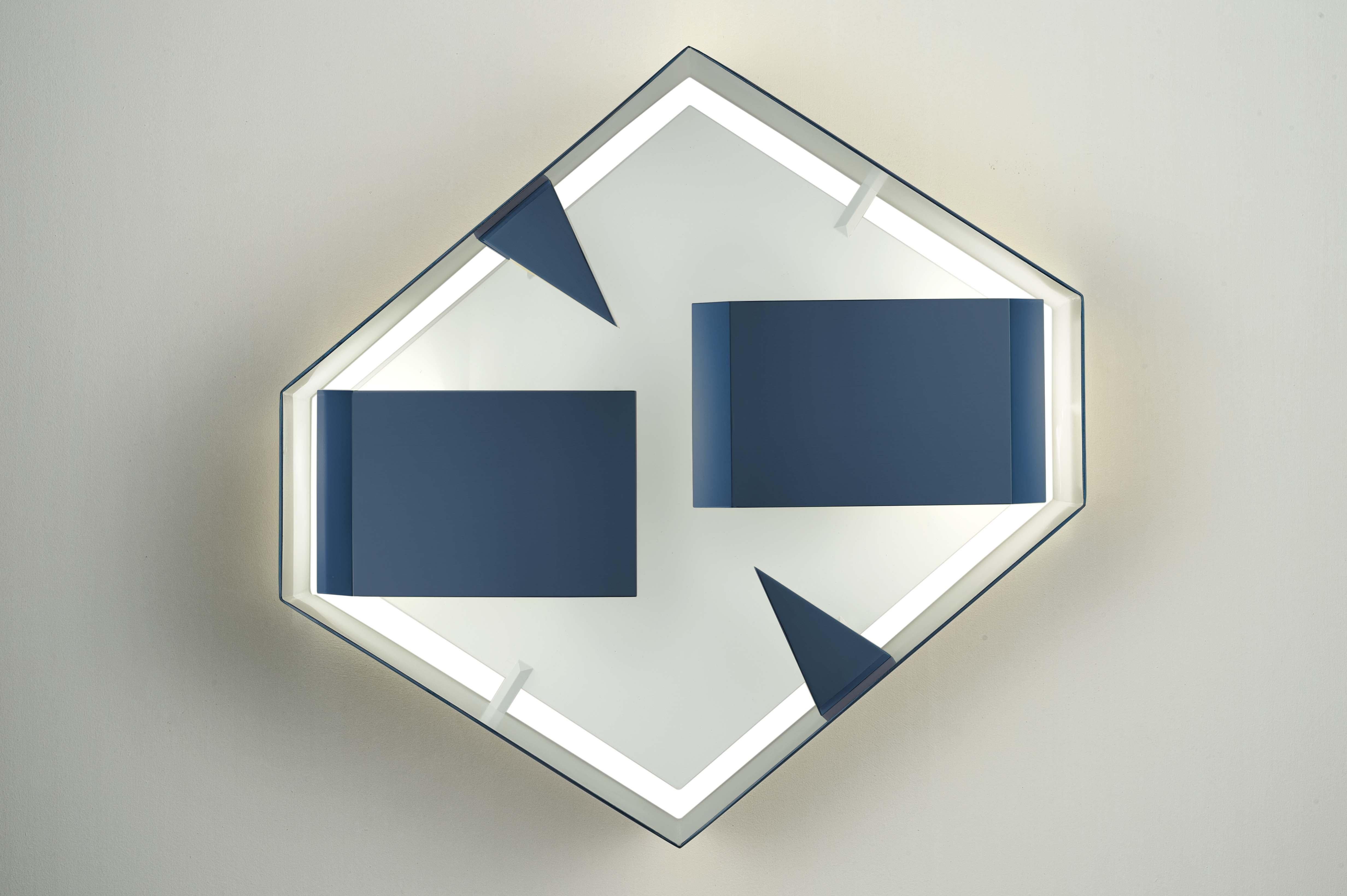 Italian Wall Sconce Screen of Light Design Gio Ponti Limited Edition Varnished Blue For Sale