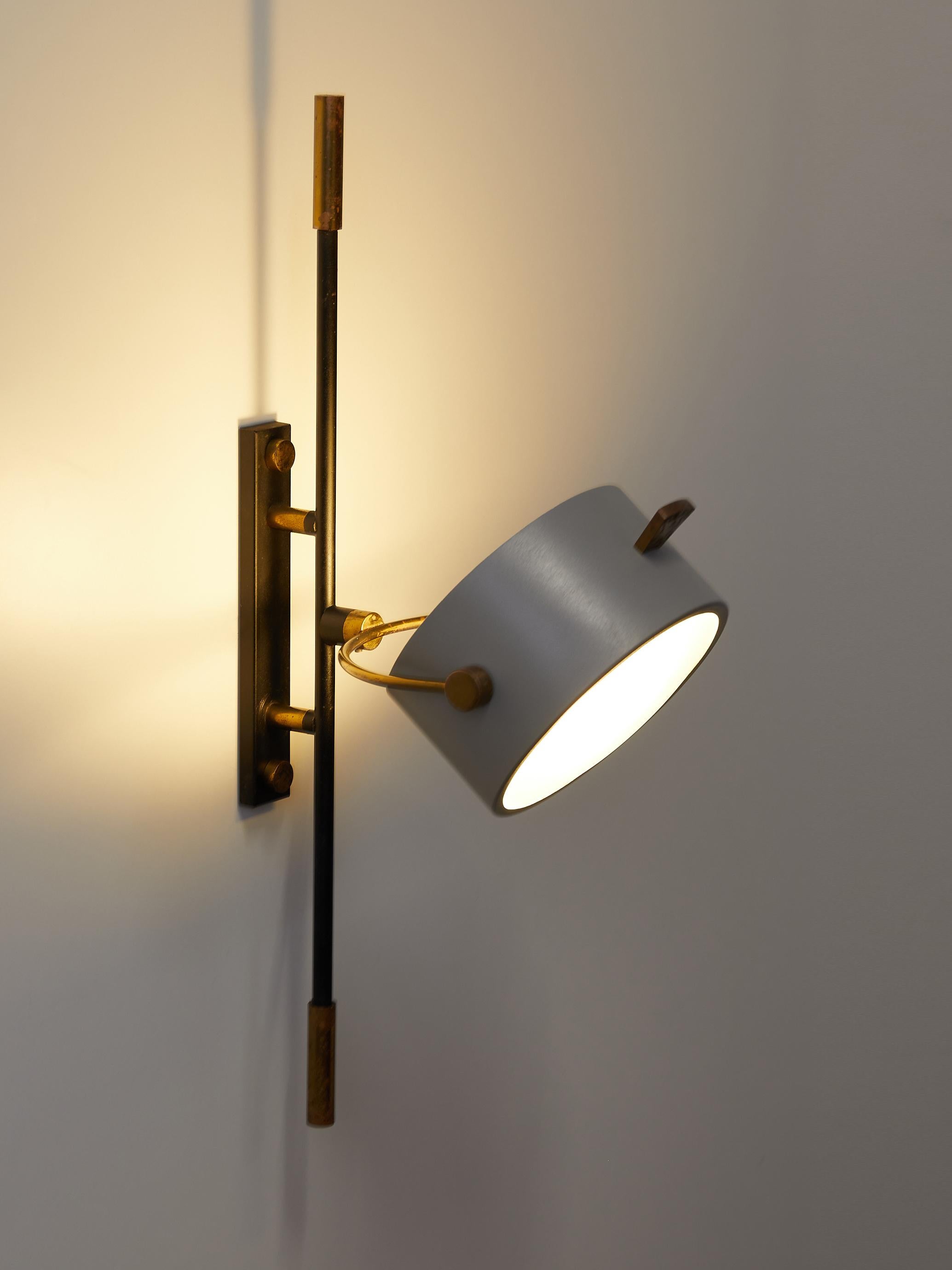 Wall Sconce with Lens Shaped Reflector by Maison Lunel, France, 1950 In Good Condition In Renens, CH