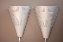 Appliques murales, une paire d'appliques scandinaves Ikea vintage des années 1980 connues sous le nom de Klyka.