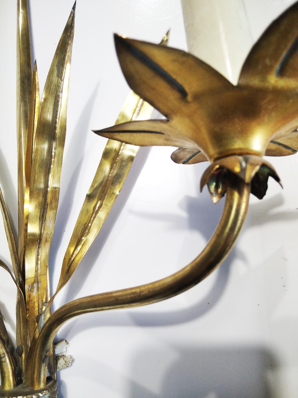 Wall Sconces Brass Golden Leves, Midcentury 'Lot of Two' For Sale 5