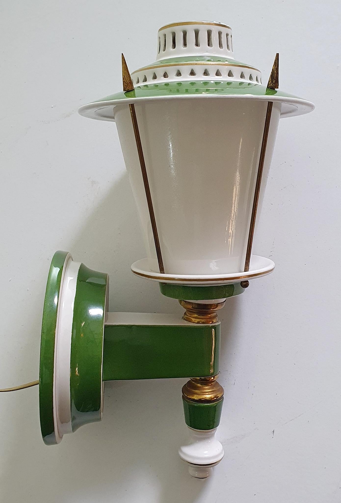 Wall Sconces in Porcelain Guiled Age Style For Sale 3