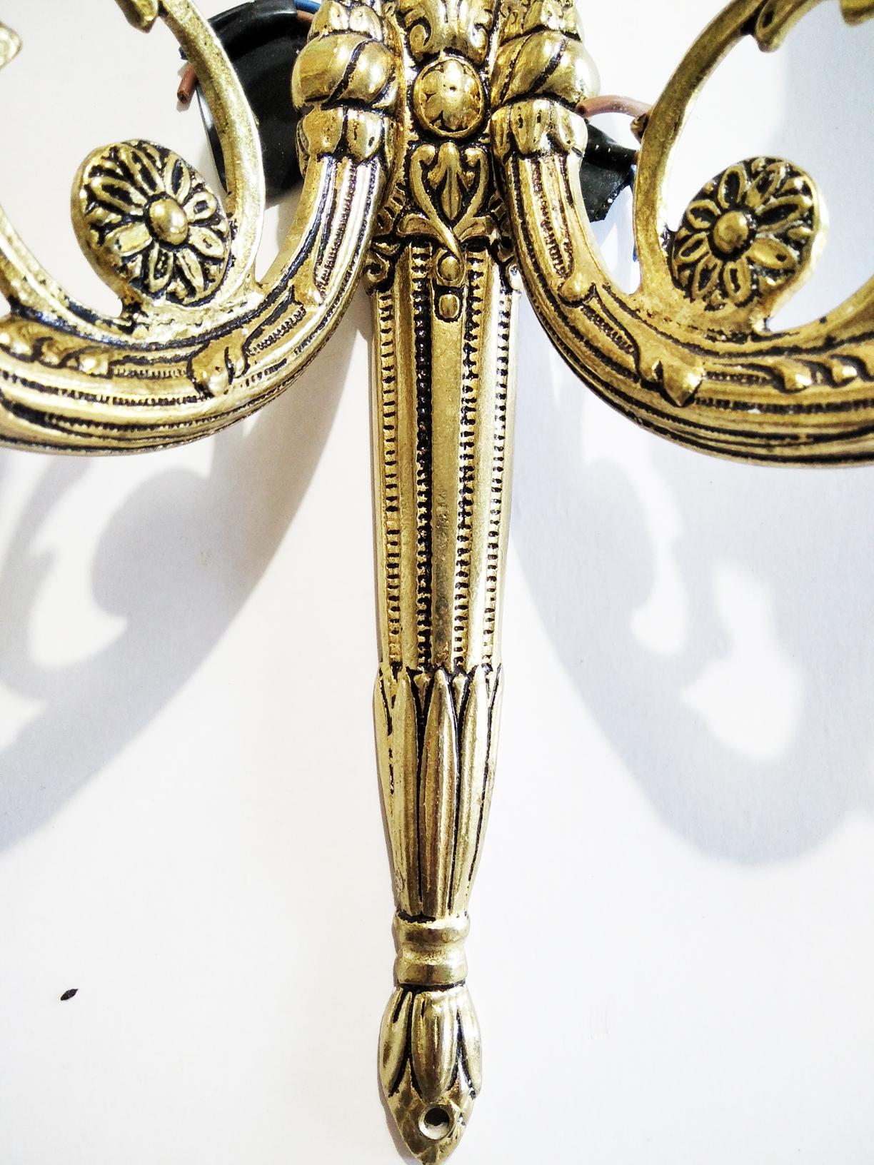 Wall Sconces Louis XVI Style, 20th Century, Brass  or Bronze Dore   For Sale 1