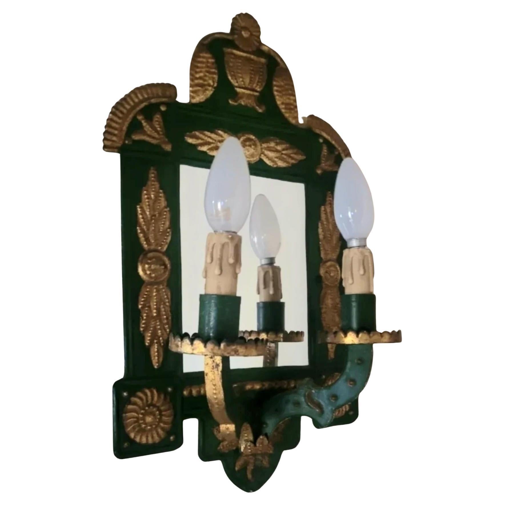 Metà XX secolo Applique da parete Specchio originale in latta con illuminazione  o specchio da parete in vendita