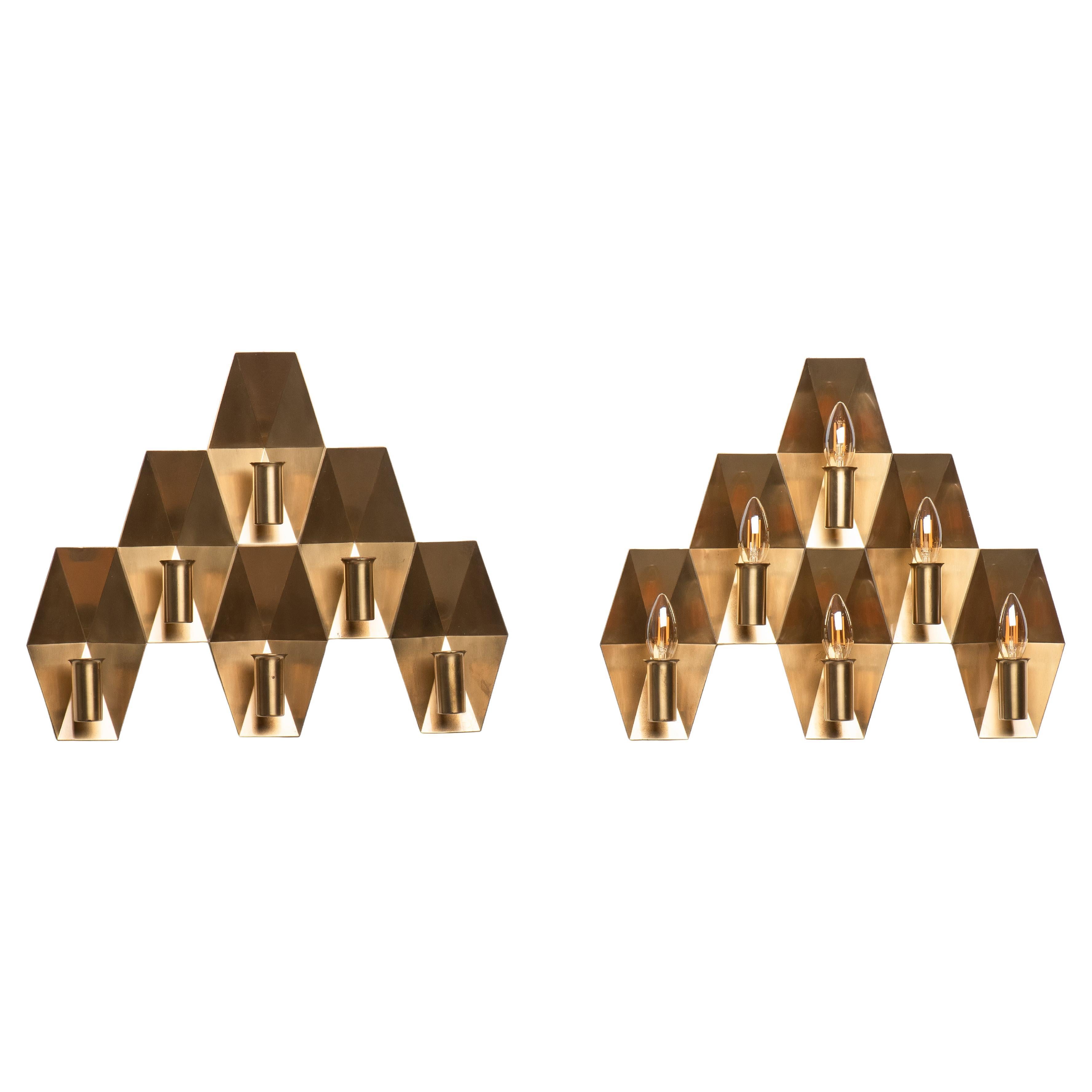 Raro par de apliques geométricos de latón macizo de Rolf Graae para Fog & Mørup en venta