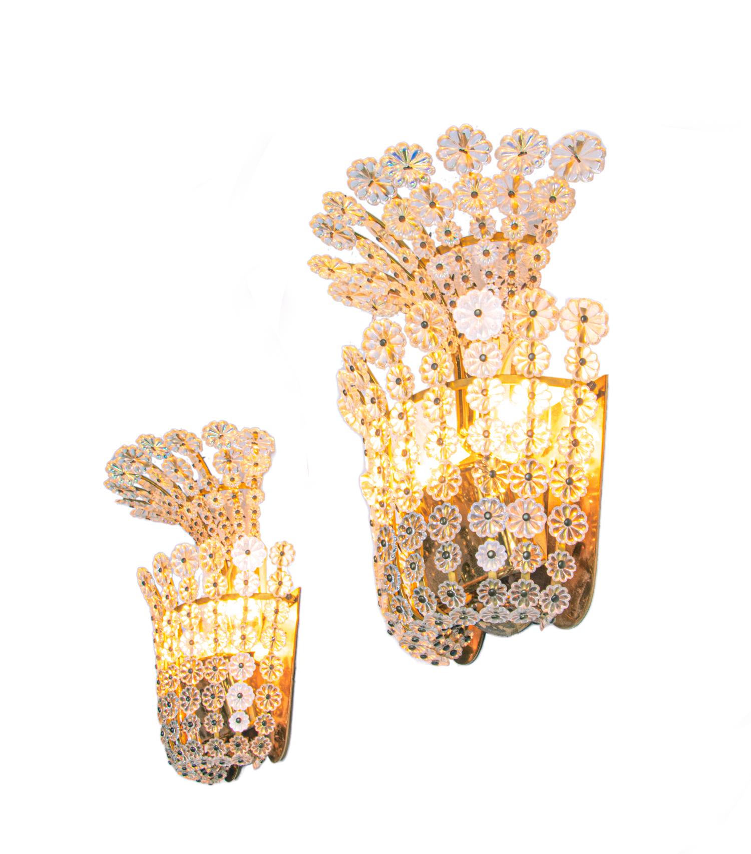 Paire d'appliques avec fleurs en cristal à la manière d'Emil Stejnar, Vienne 1950 en vente 2