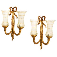 Apliques de Pared con Dos Luces, Pareja de Bronce Dorado o Latón Estilo Luis XVI