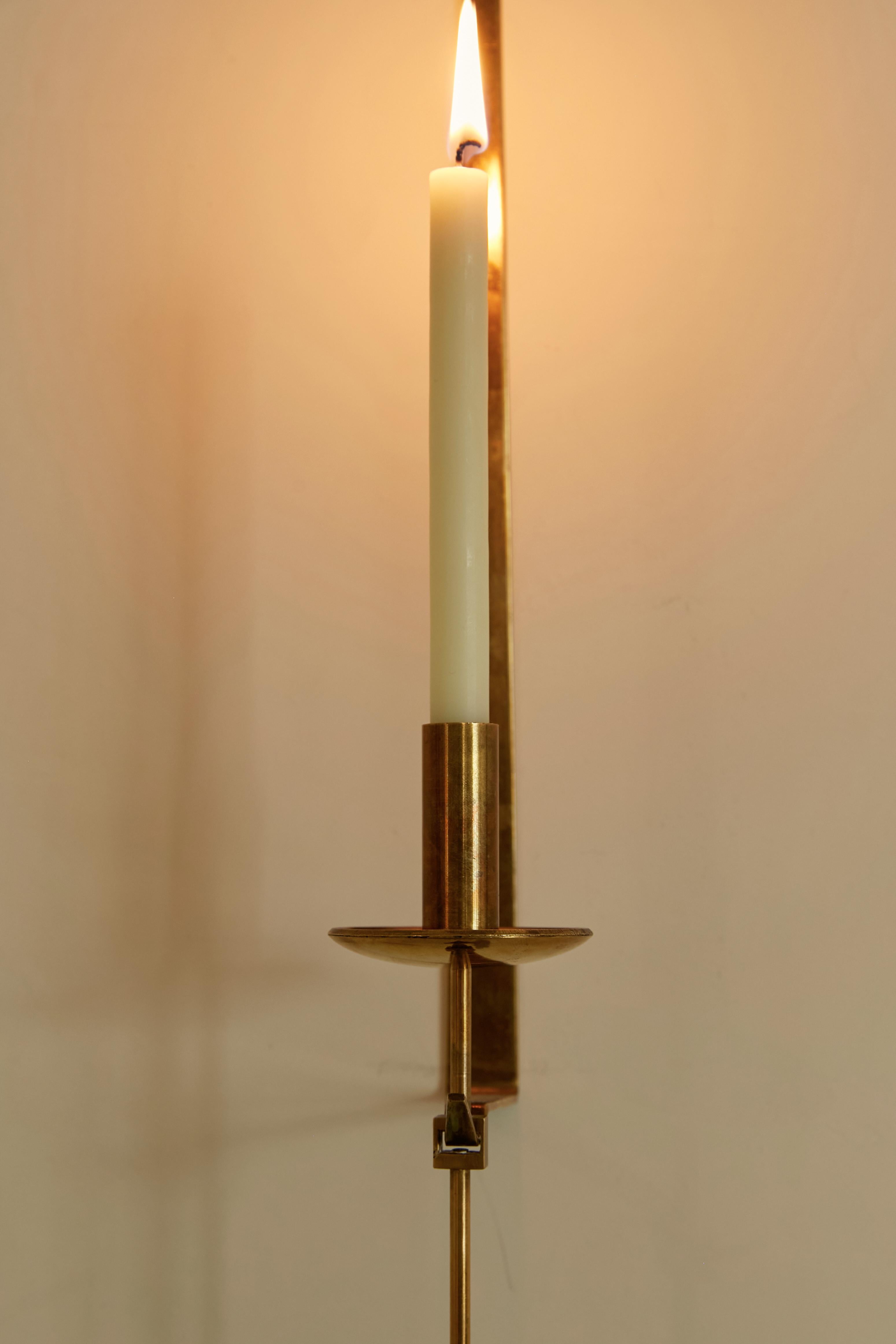 Wall Sculptural Candleholder, brass finish, contemporary scandinavian design In New Condition For Sale In MADRID, ES