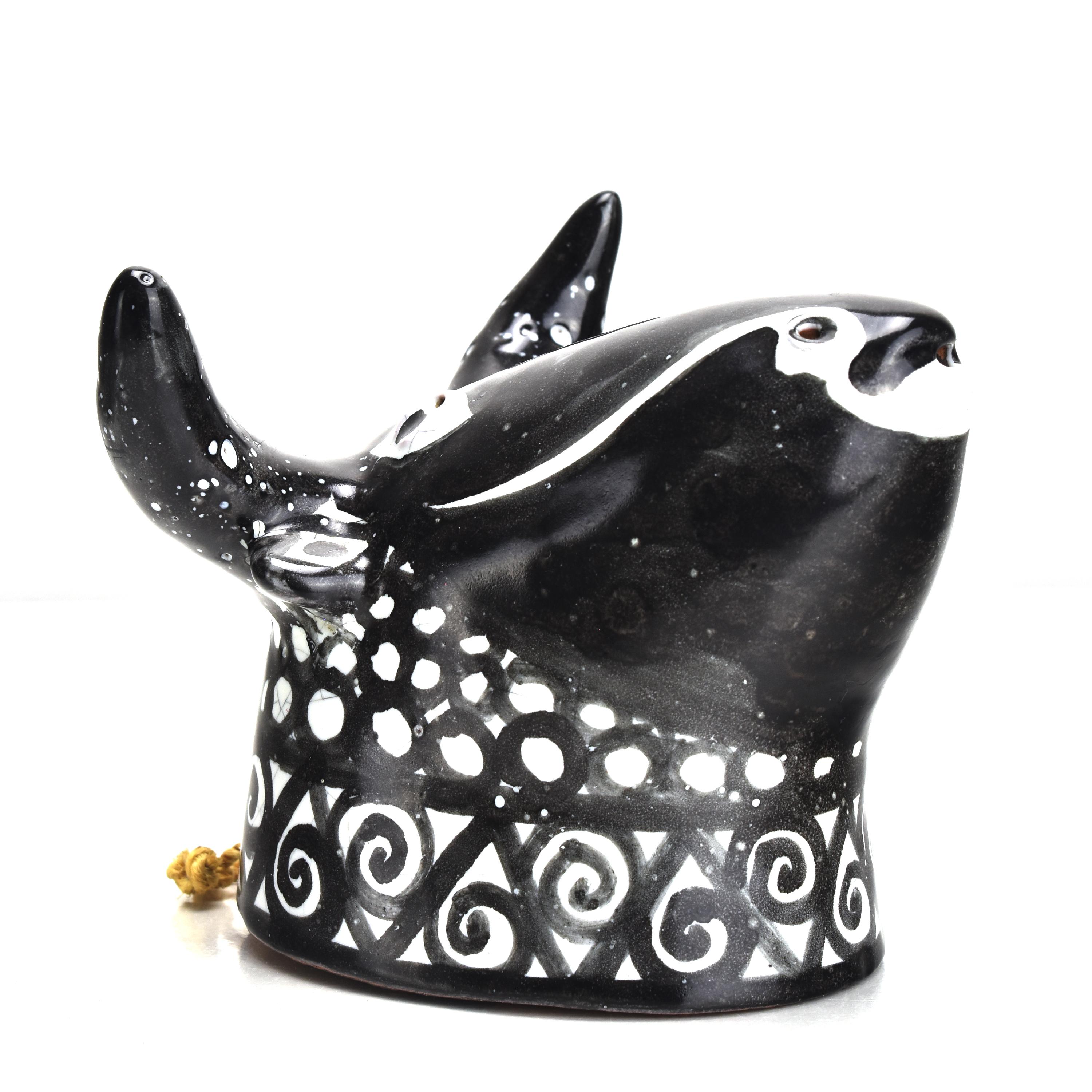 Mid-Century Modern Wall Sculpture Figurine Bull Head Picasso Style Handpainted Glazed Pottery For Sale