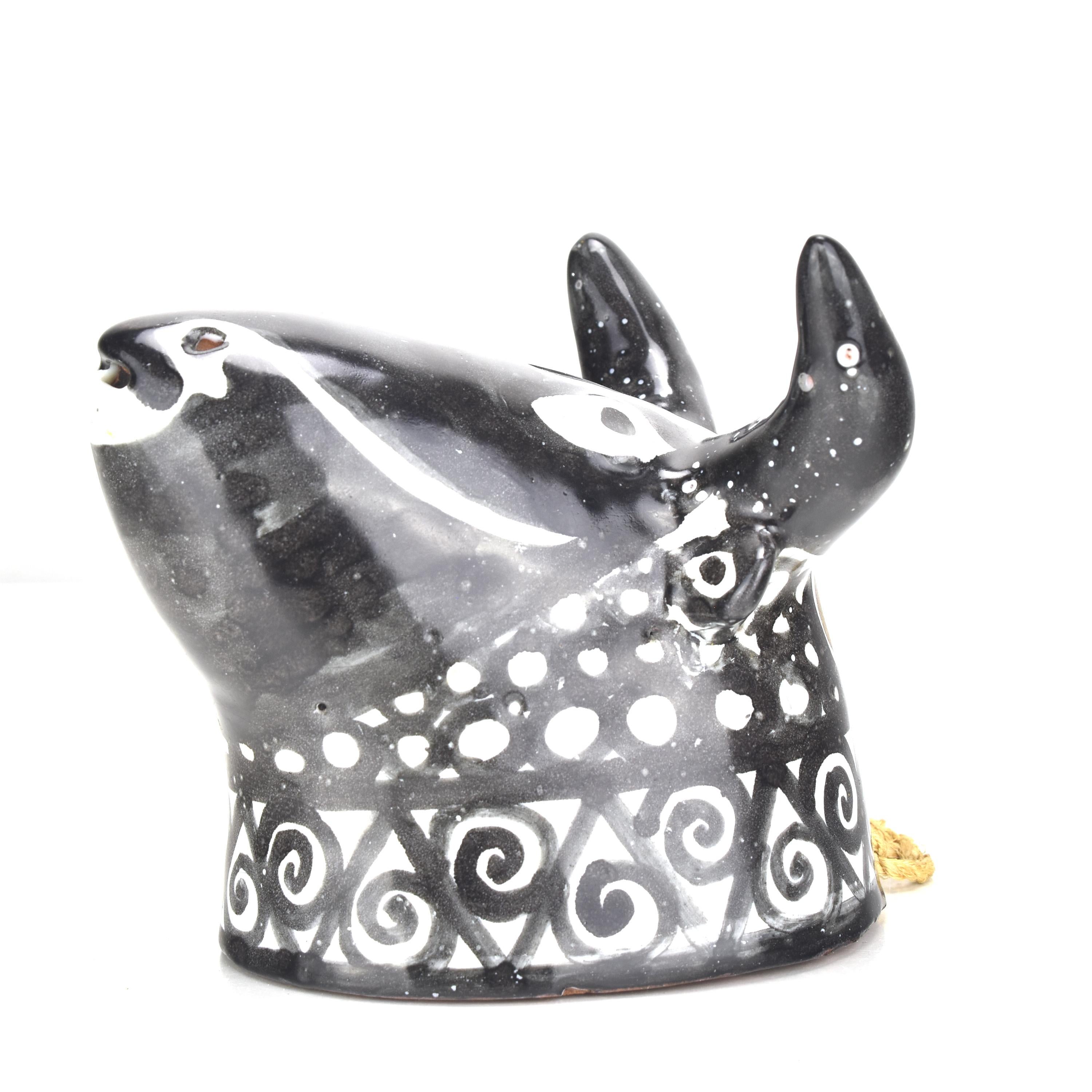 Wall Sculpture Figurine Bull Head Picasso Style Handpainted Glazed Pottery In Good Condition For Sale In Bad Säckingen, DE