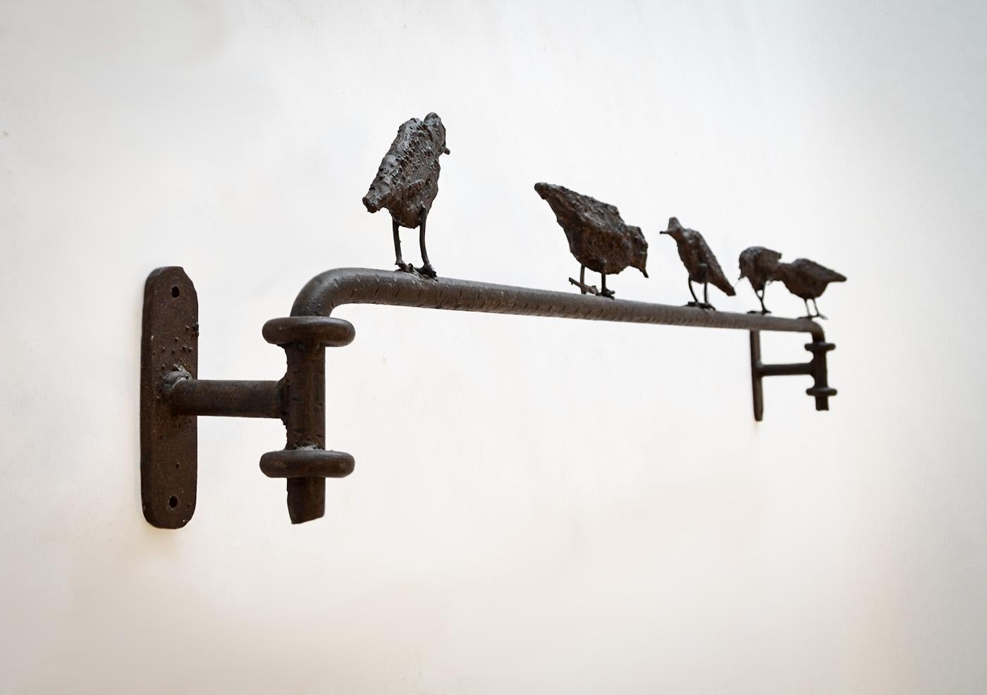Wall Sculpture Ilana Goor Style Birds on a Wire in Forged Iron After Giacometti In Good Condition In Fort Lauderdale, FL