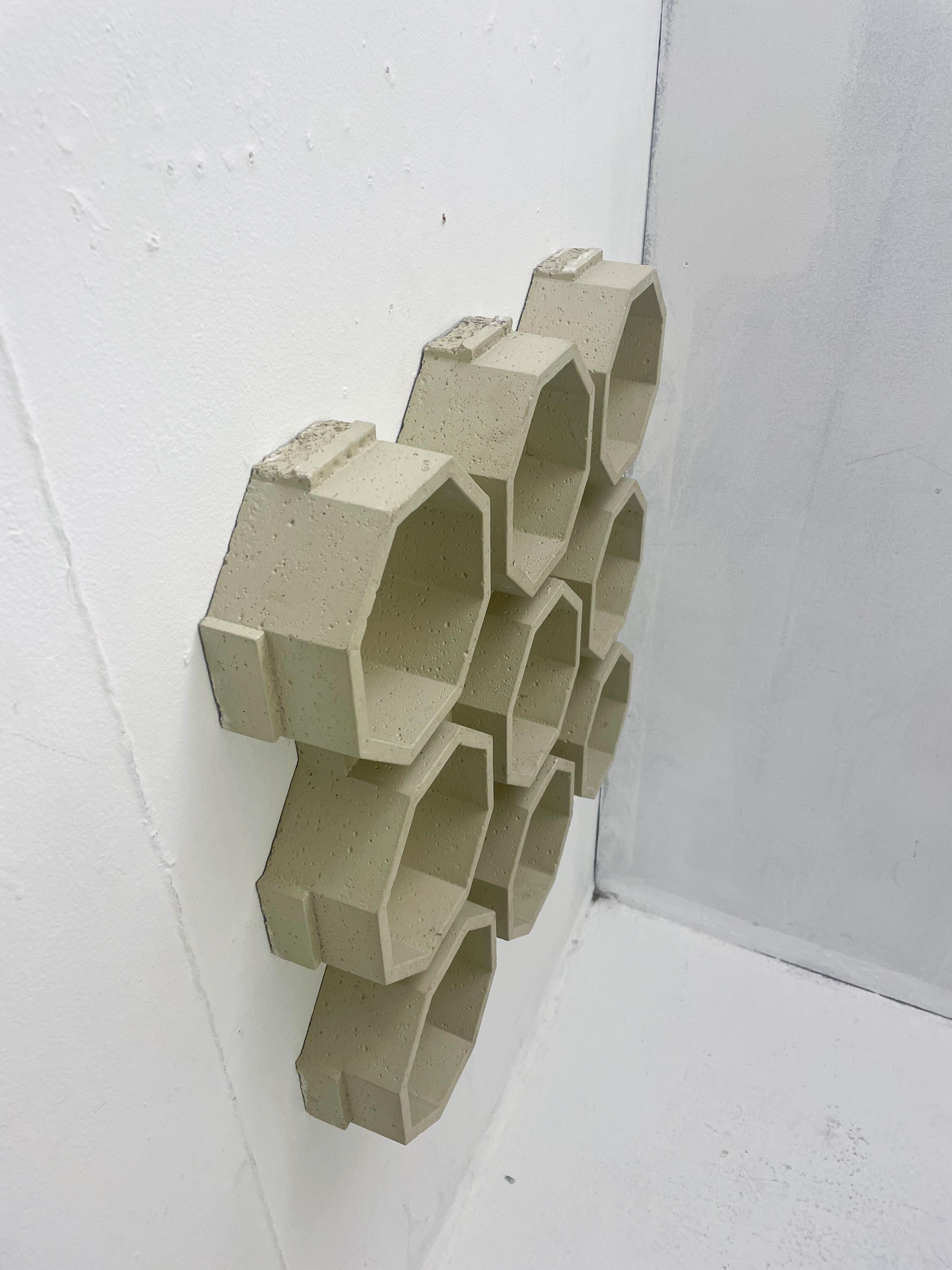 Wall Sculpture in Cement, 170 Pieces Available In Good Condition In Brussels, BE
