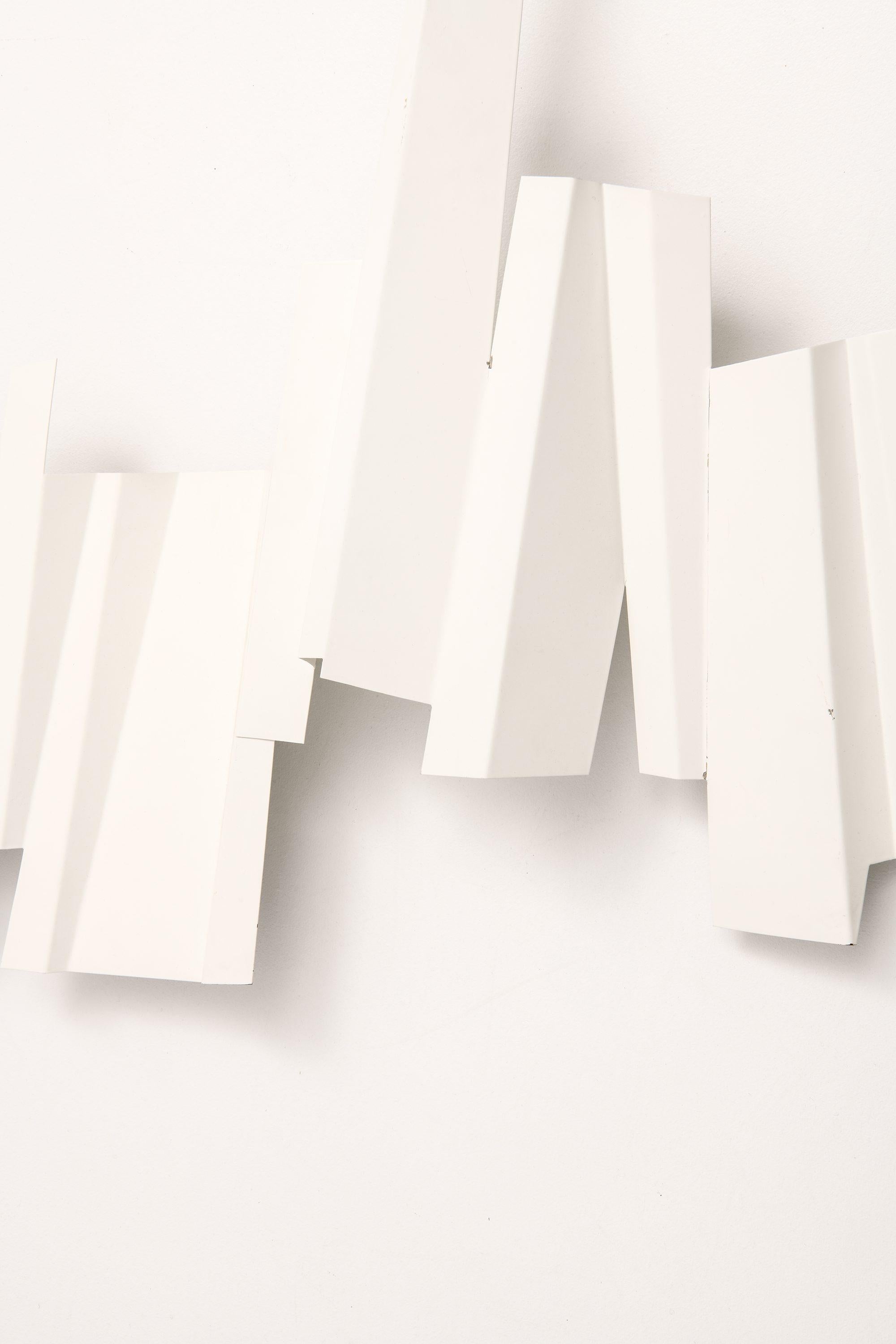 Scandinavian Modern Wall Sculpture in White Lacquered Metal by Lars-Erik Falk, 1963 For Sale