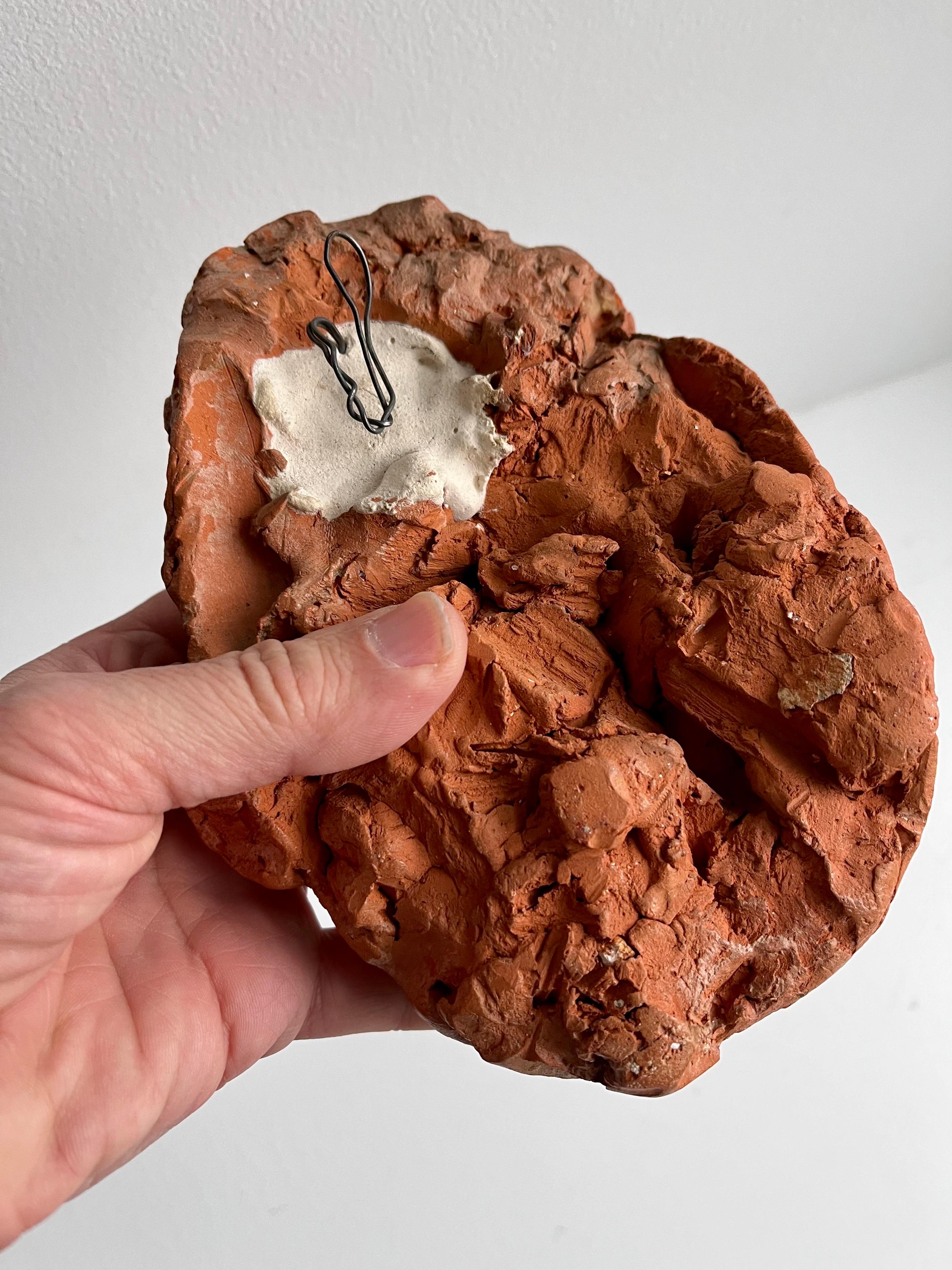 Scultura da parete con volto di bambino dell'artista Eugene Canneel, Belgio in vendita 9