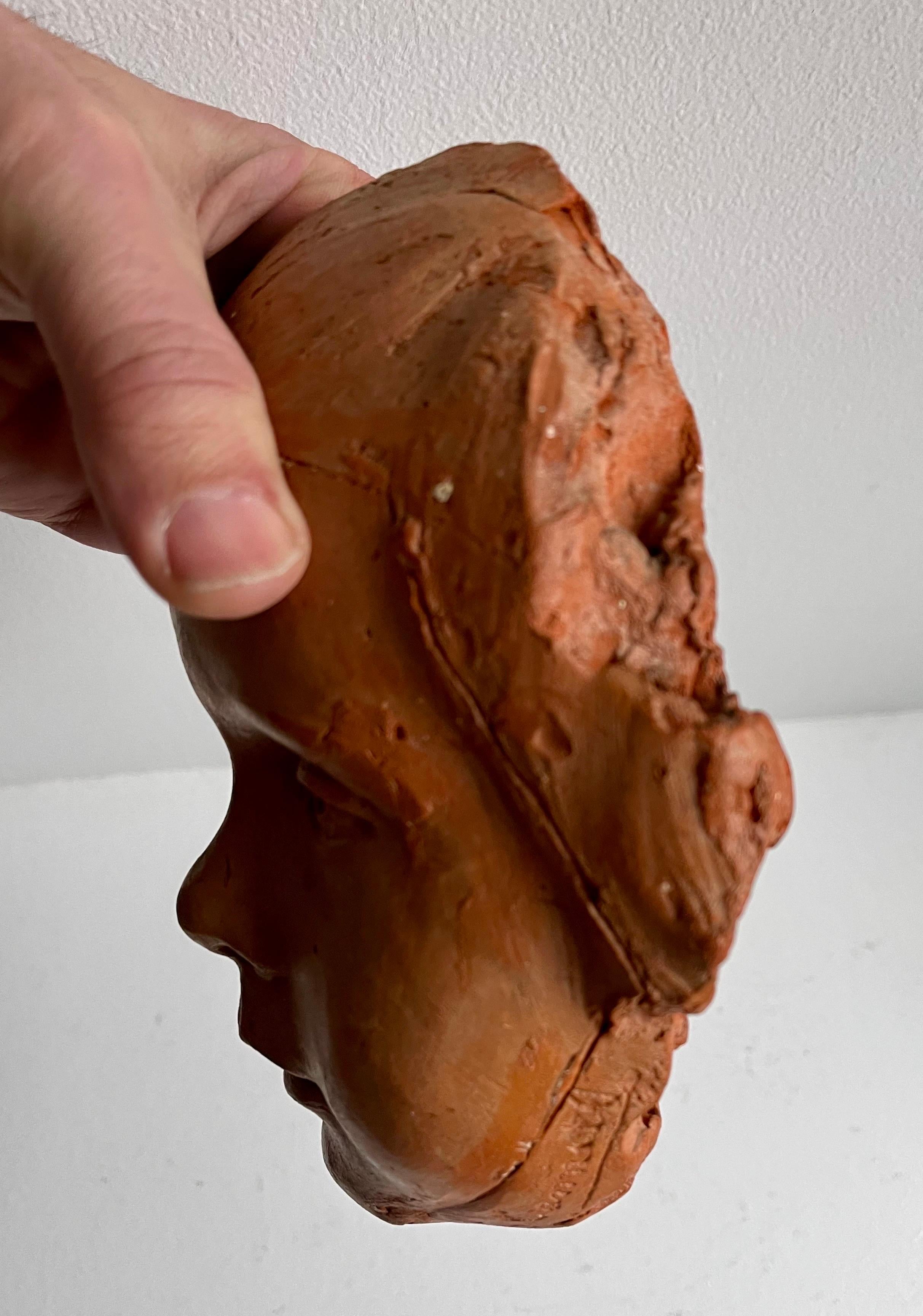 XX secolo Scultura da parete con volto di bambino dell'artista Eugene Canneel, Belgio in vendita