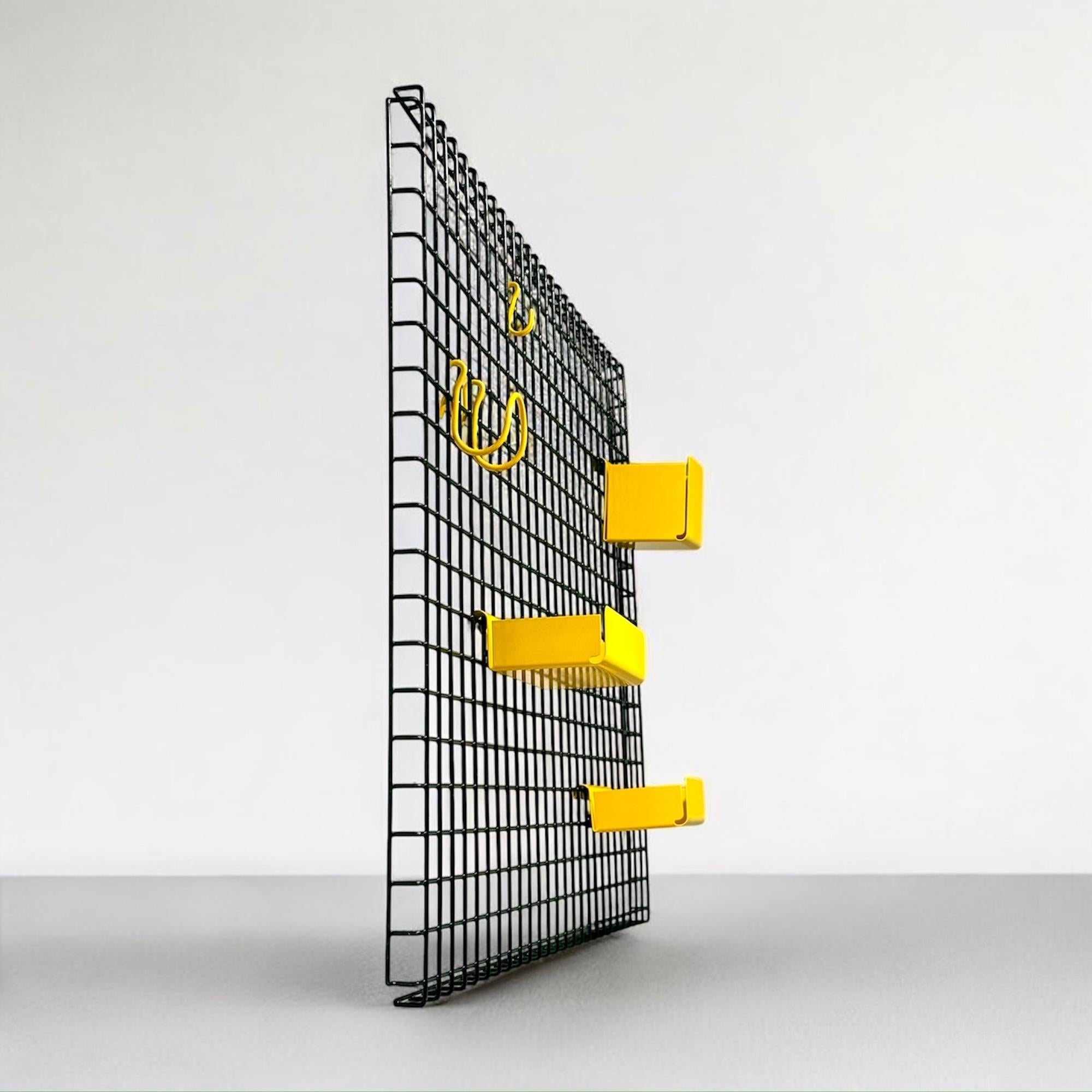 Estantería de pared 'Binetta' Seccose, Gigante Boccato & Zambusi Design Años 70 Siglo XXI y contemporáneo