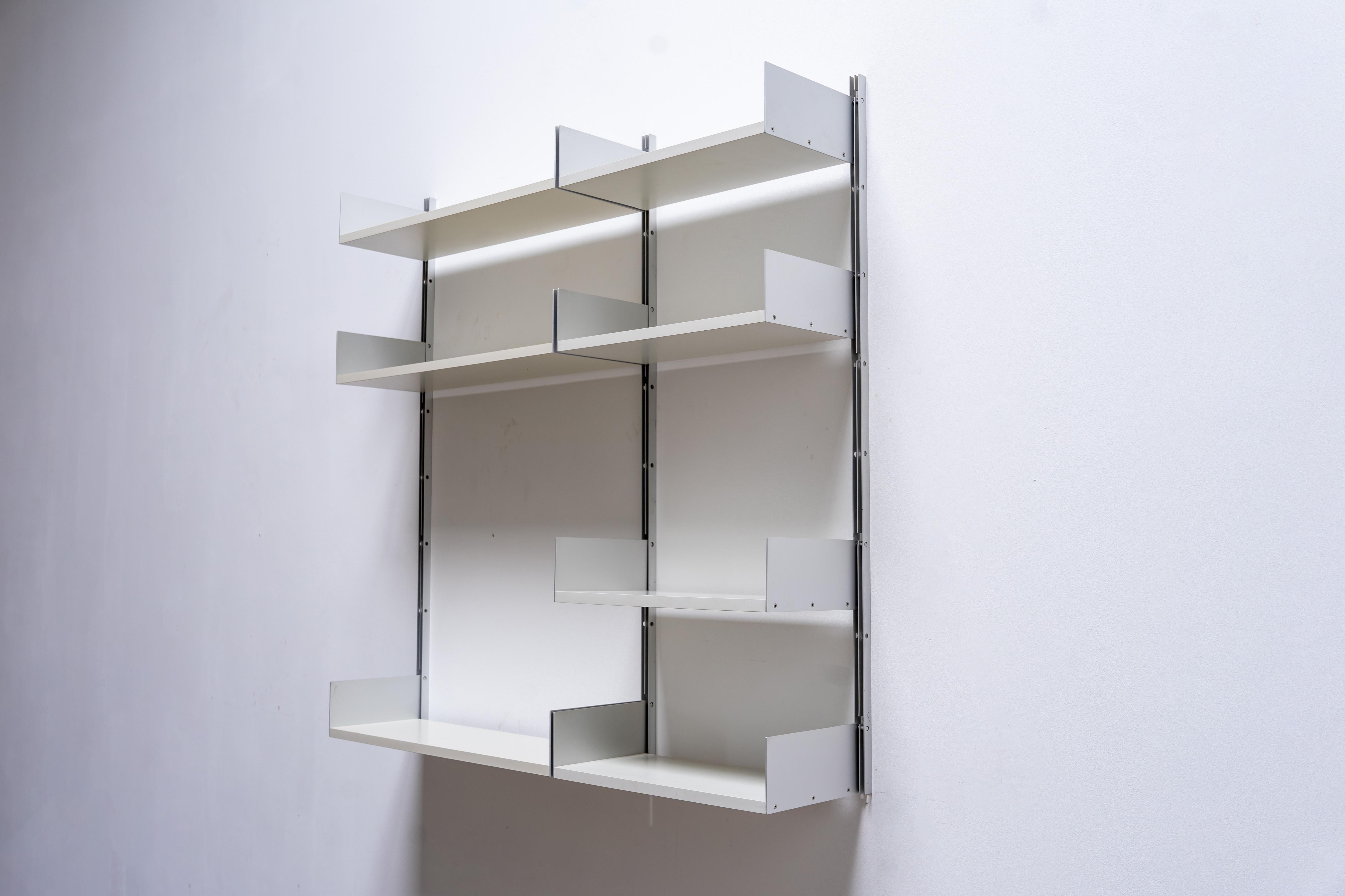 The modular shelving system 