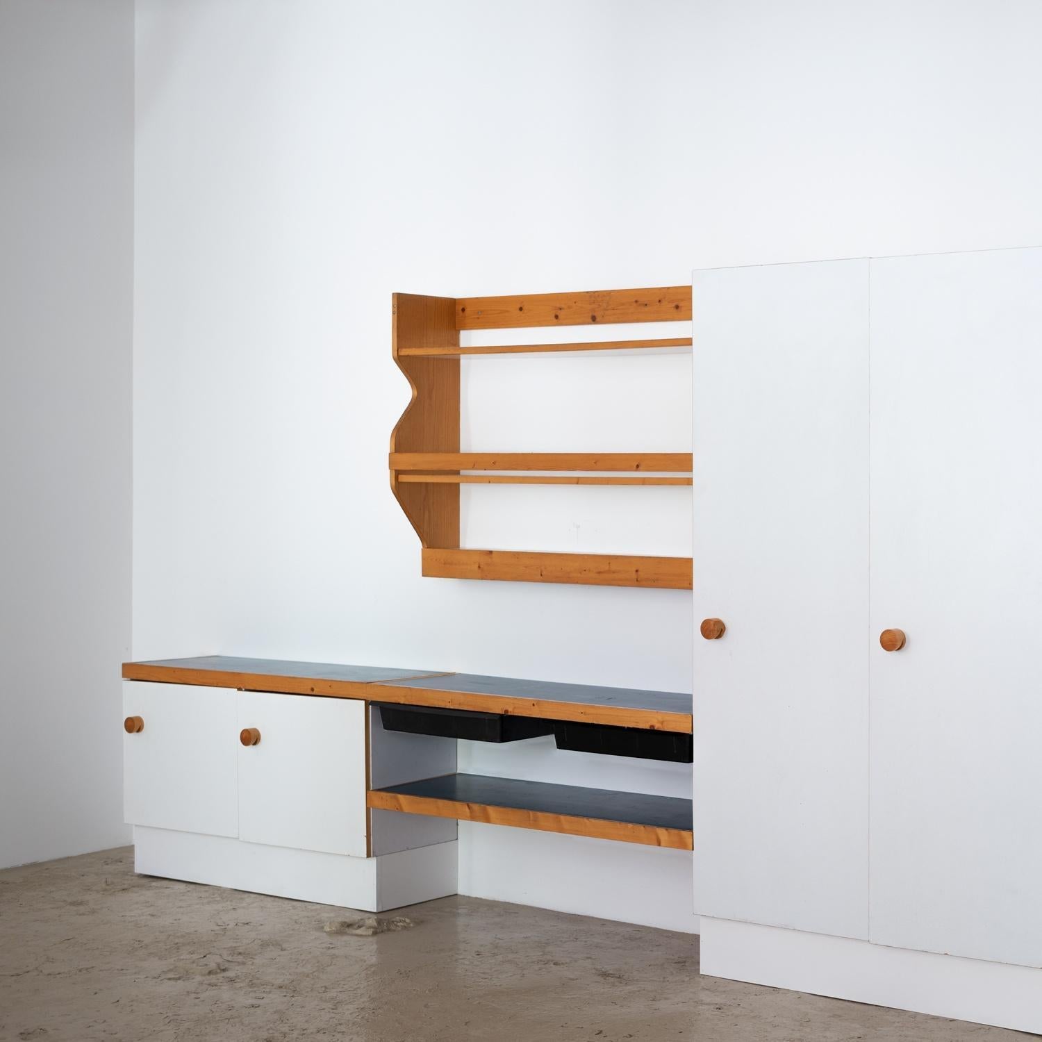 Francese Contenitore a parete da Belles Challes Lauzieres Residences Arc 1800 in vendita